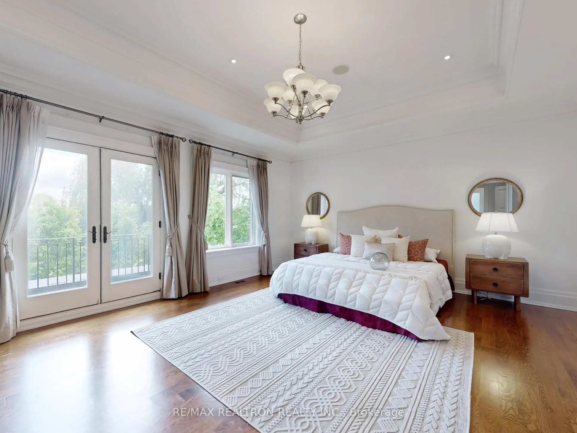 33 Owen Boulevard