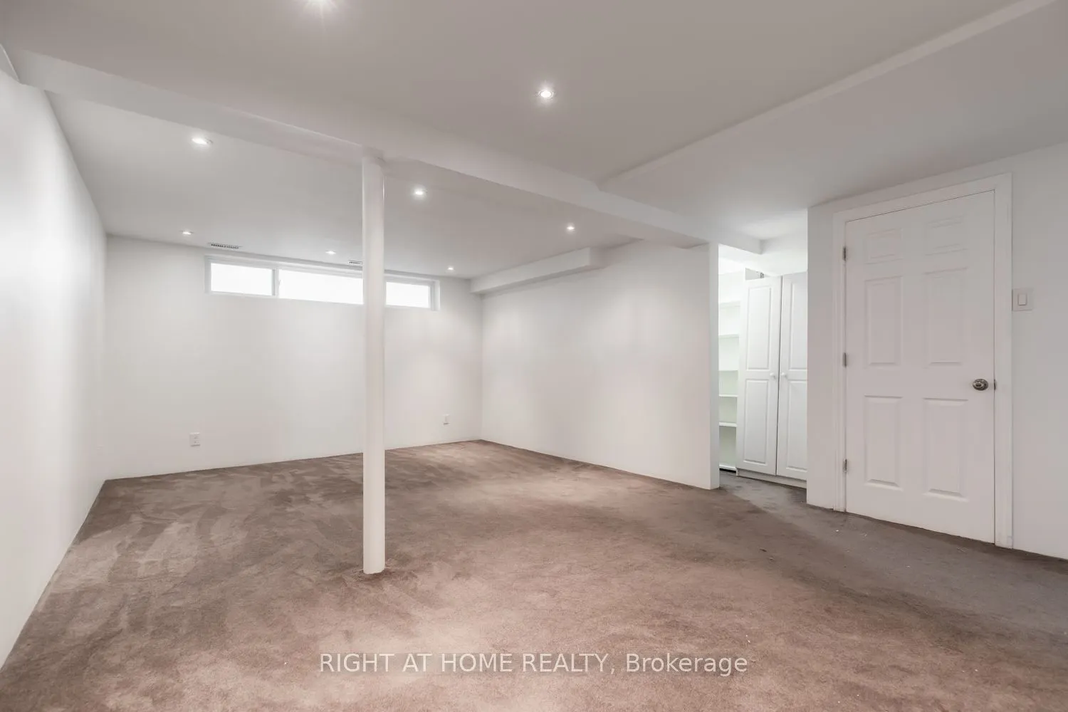 12 Murellen Crescent