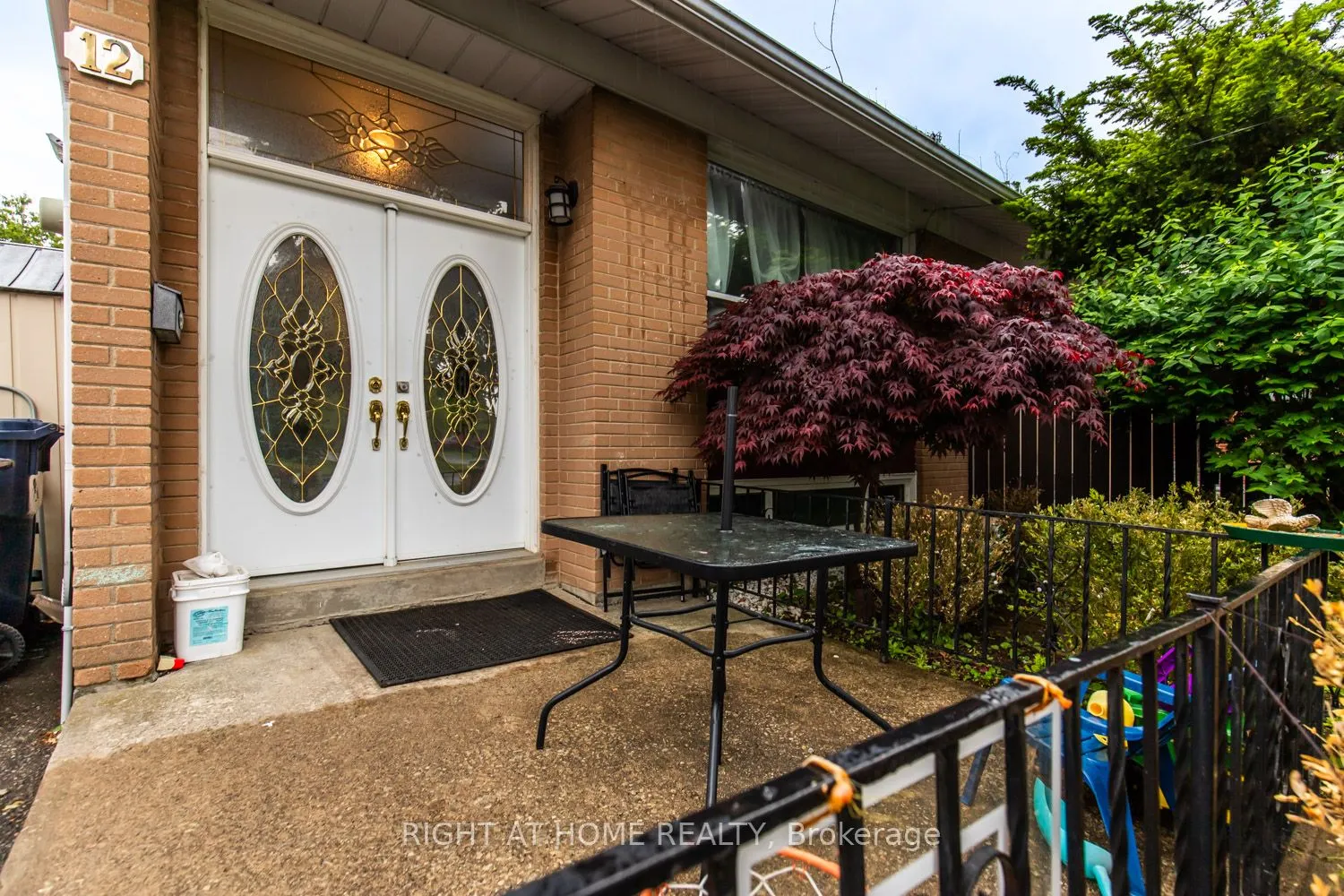 12 Murellen Crescent