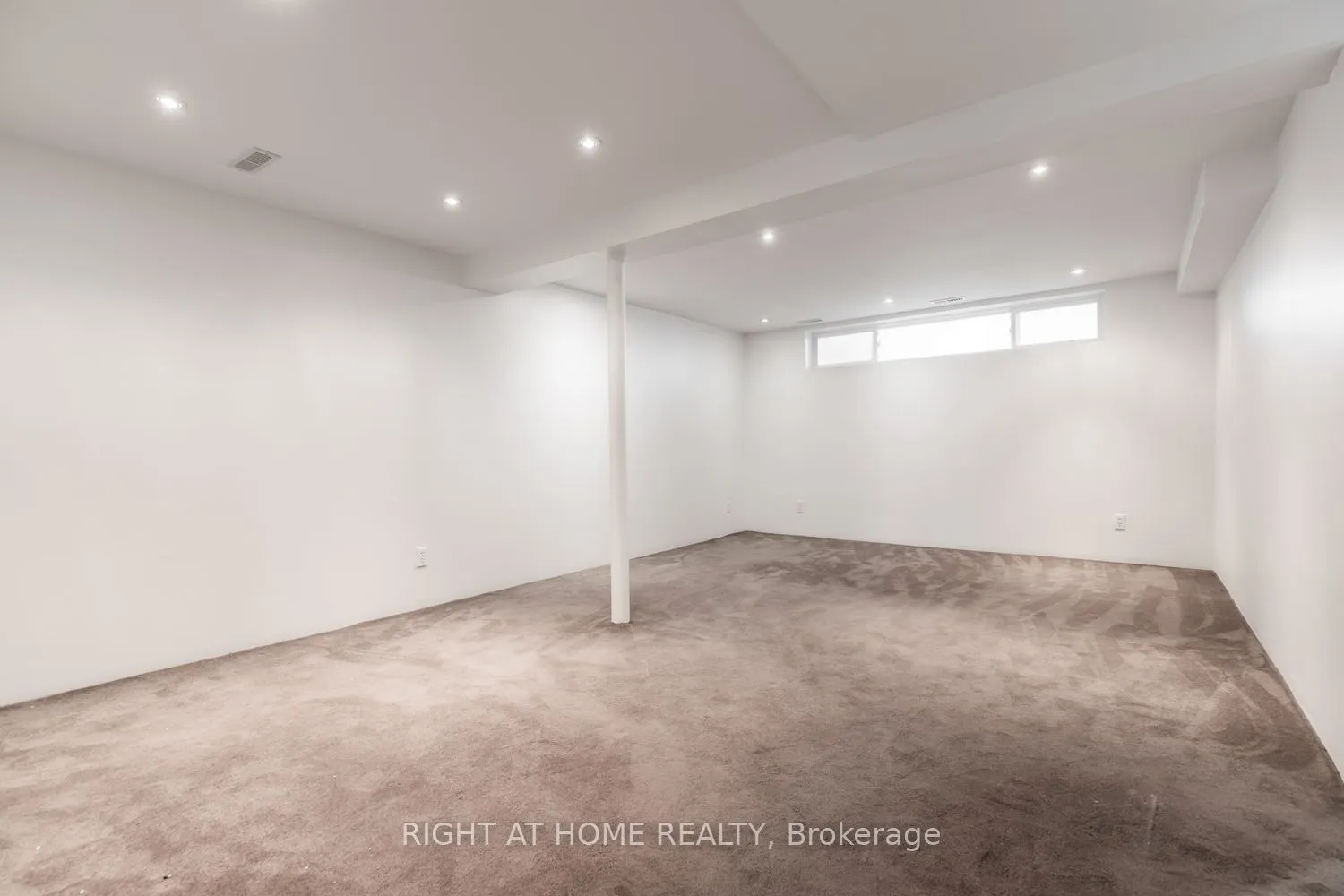 12 Murellen Crescent