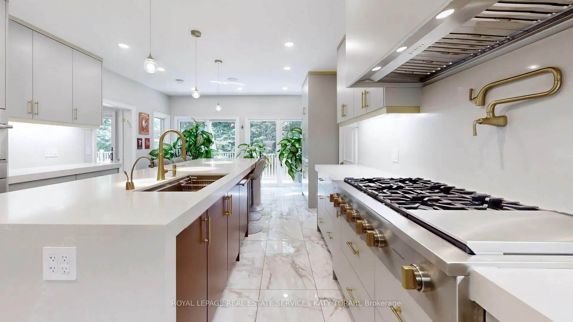 21 Forest Heights Boulevard