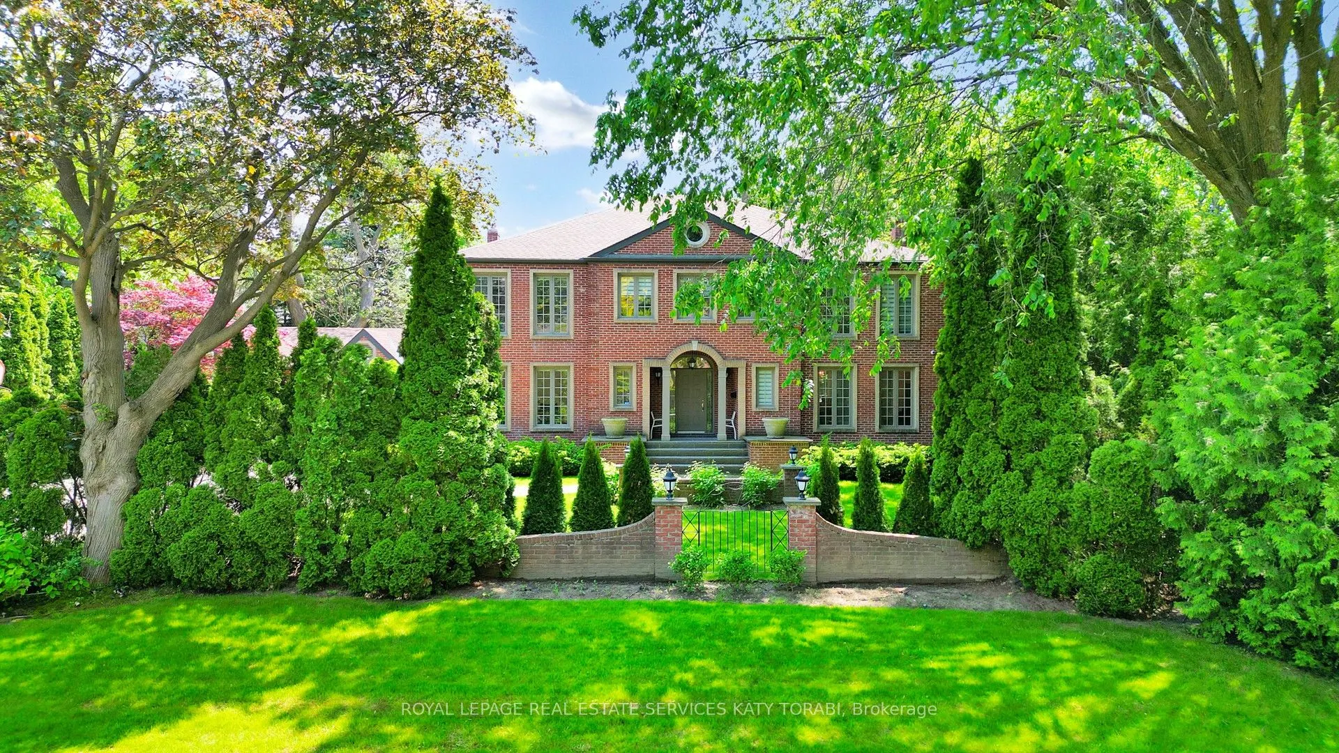21 Forest Heights Boulevard