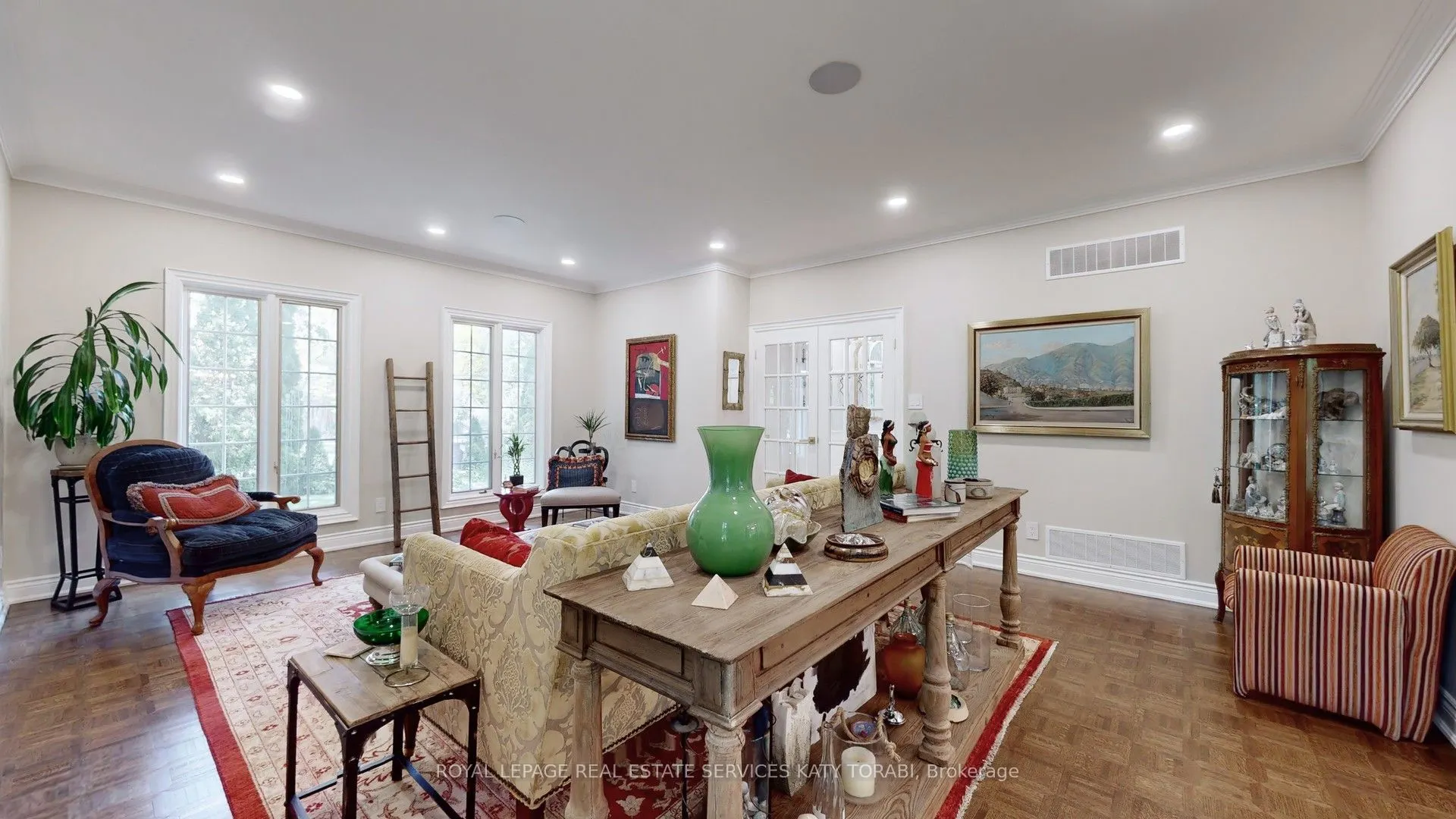 21 Forest Heights Boulevard