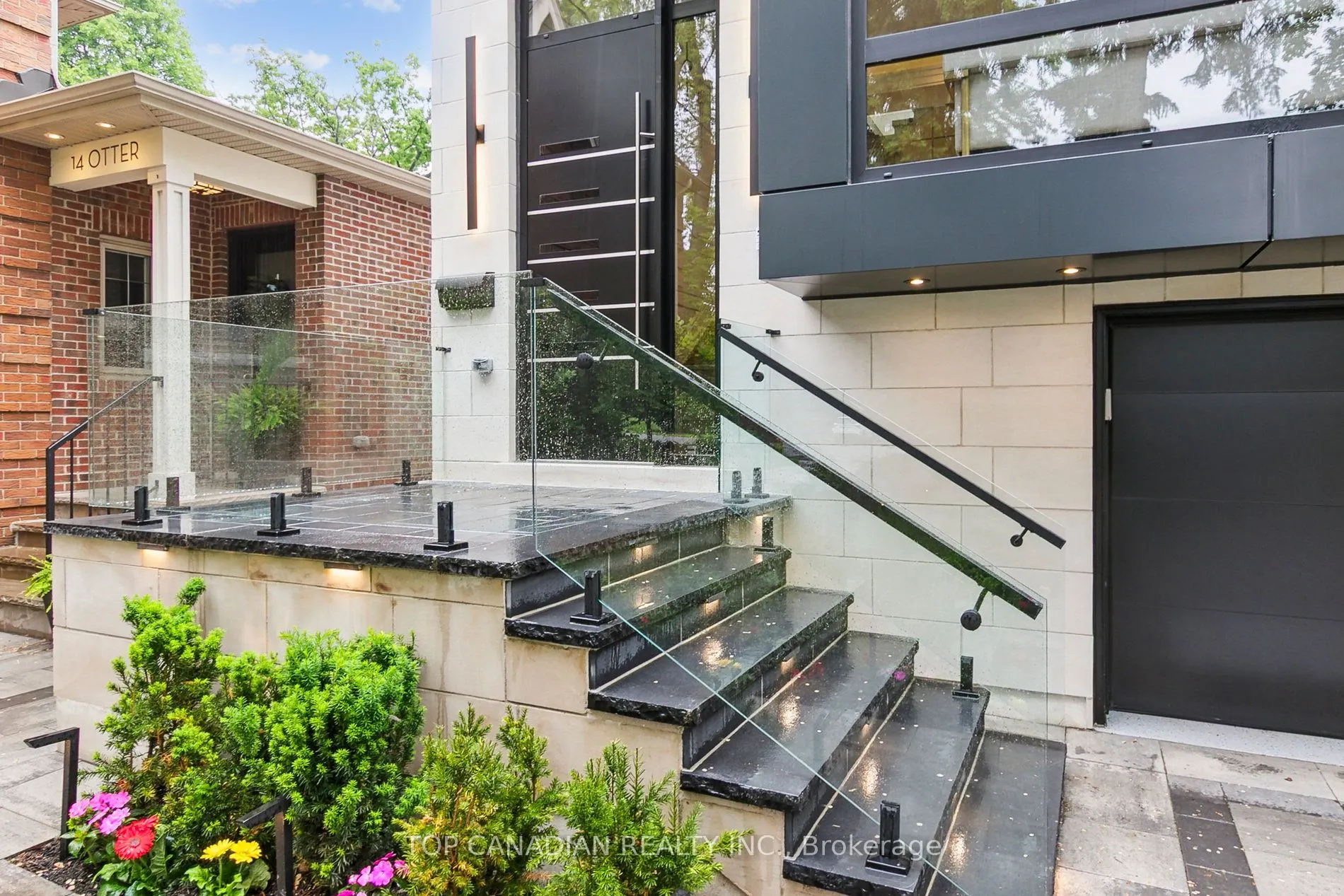 12 OTTER Crescent