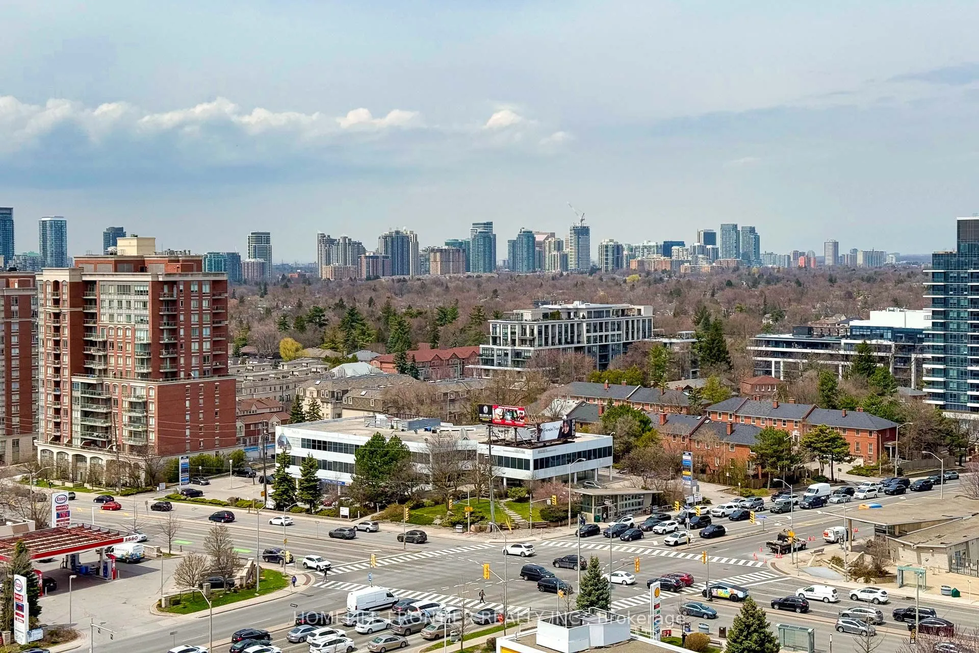 18 Kenaston Gardens, #1703