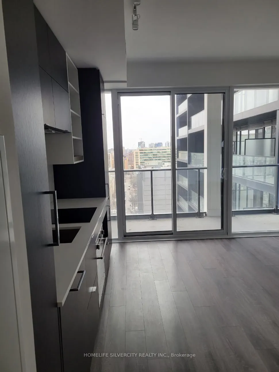 20 Edward Street, #1318