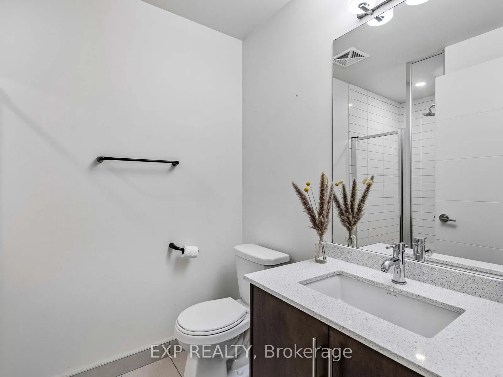 460 Adelaide Street E, #833