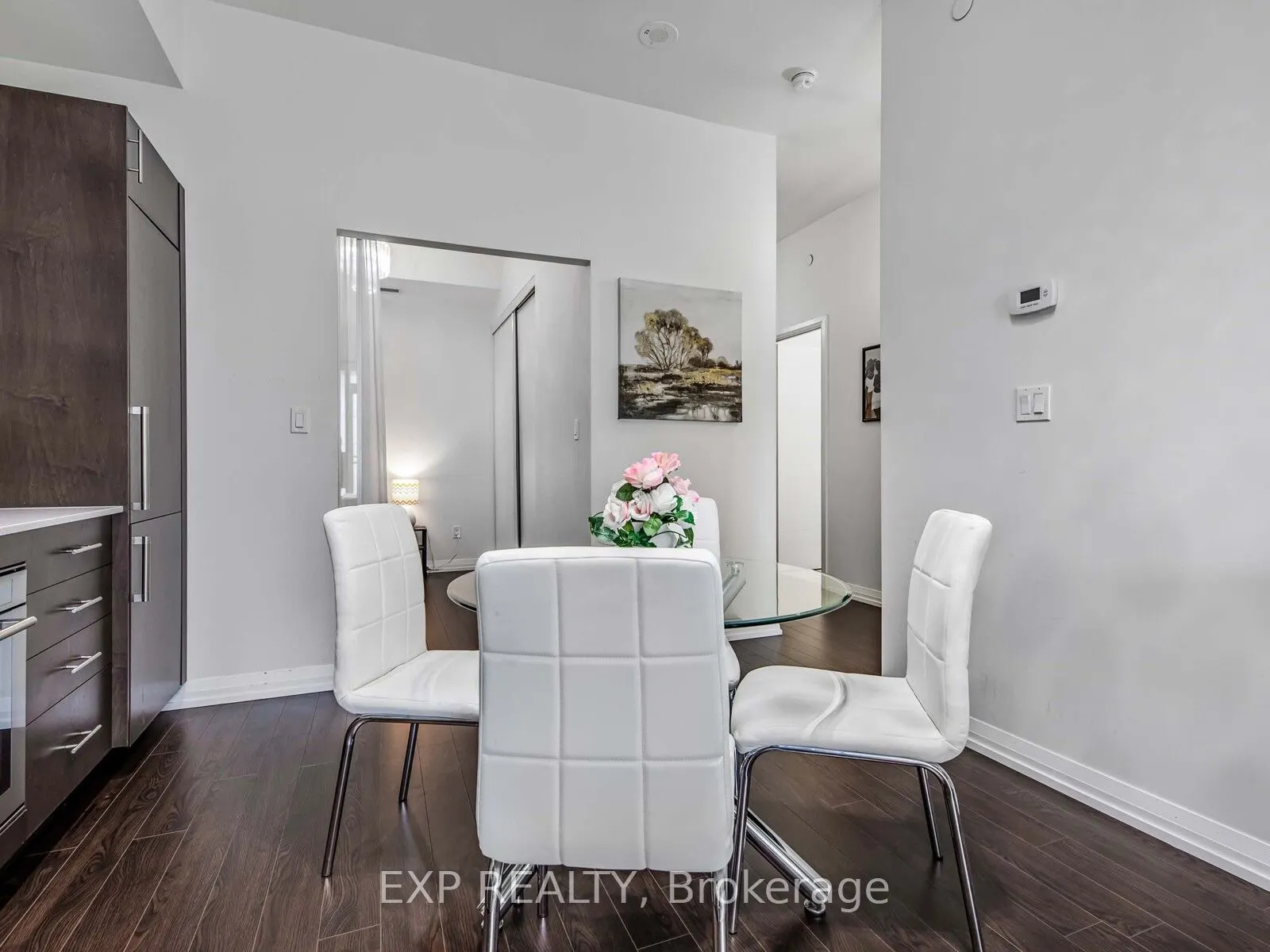 460 Adelaide Street E, #833