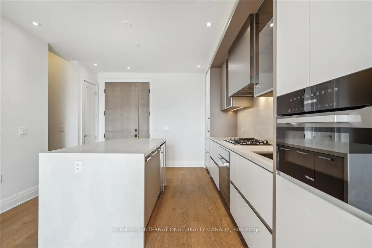 2 Forest Hill Road S, #507