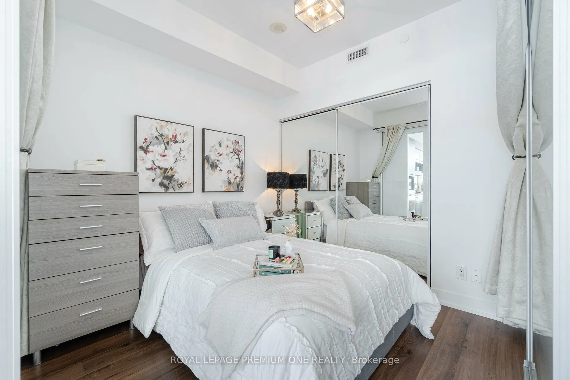170 Chiltern Hill Road, #209