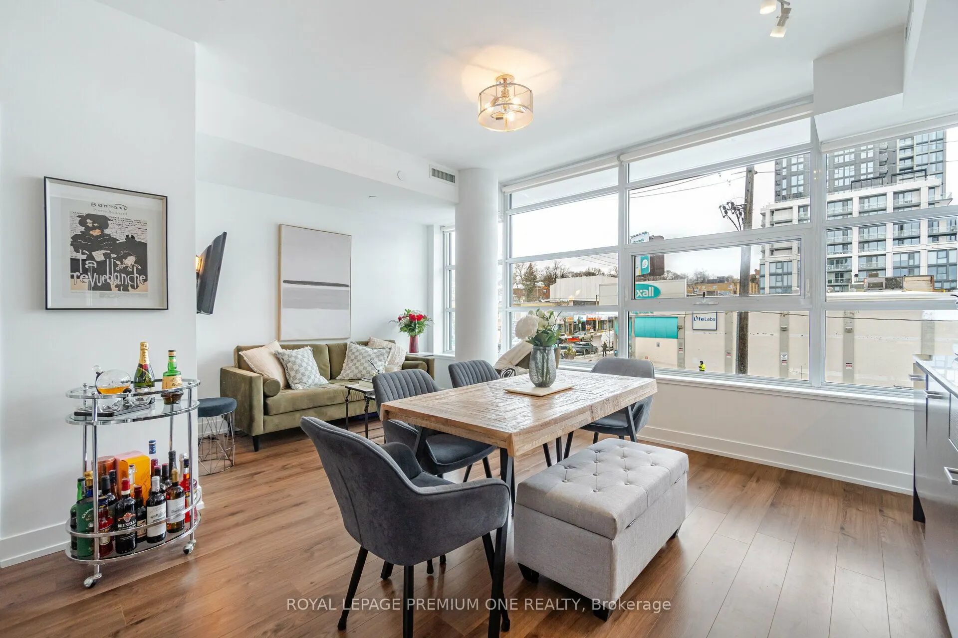 170 Chiltern Hill Road, #209