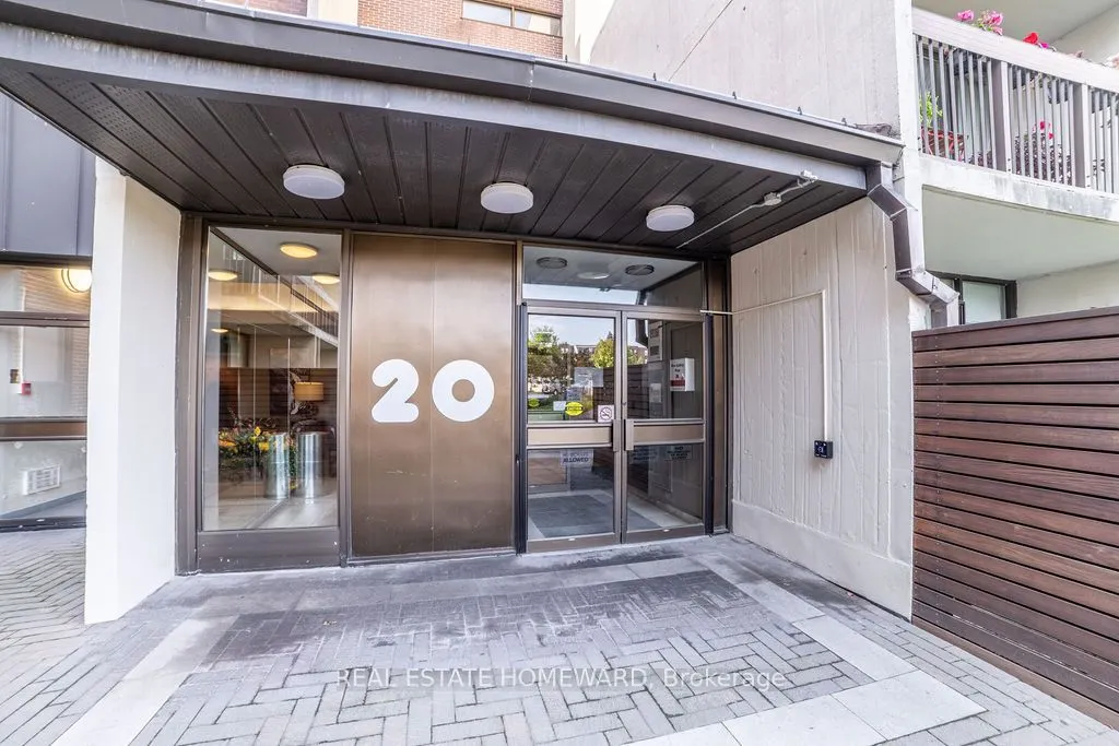 20 Fashion Roseway #415