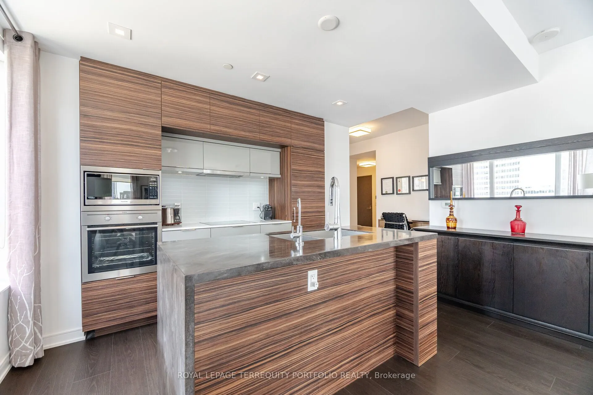 88 Scott Street, #2509