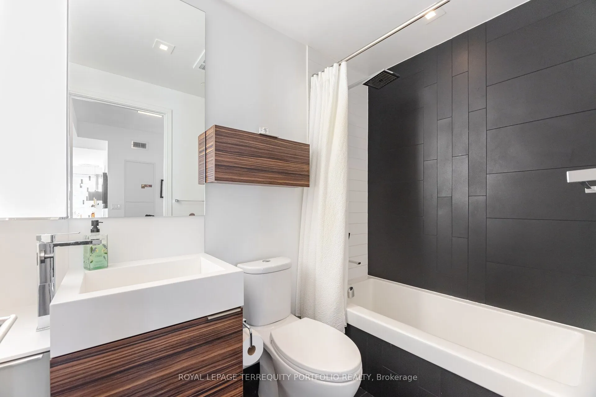 88 Scott Street, #2509