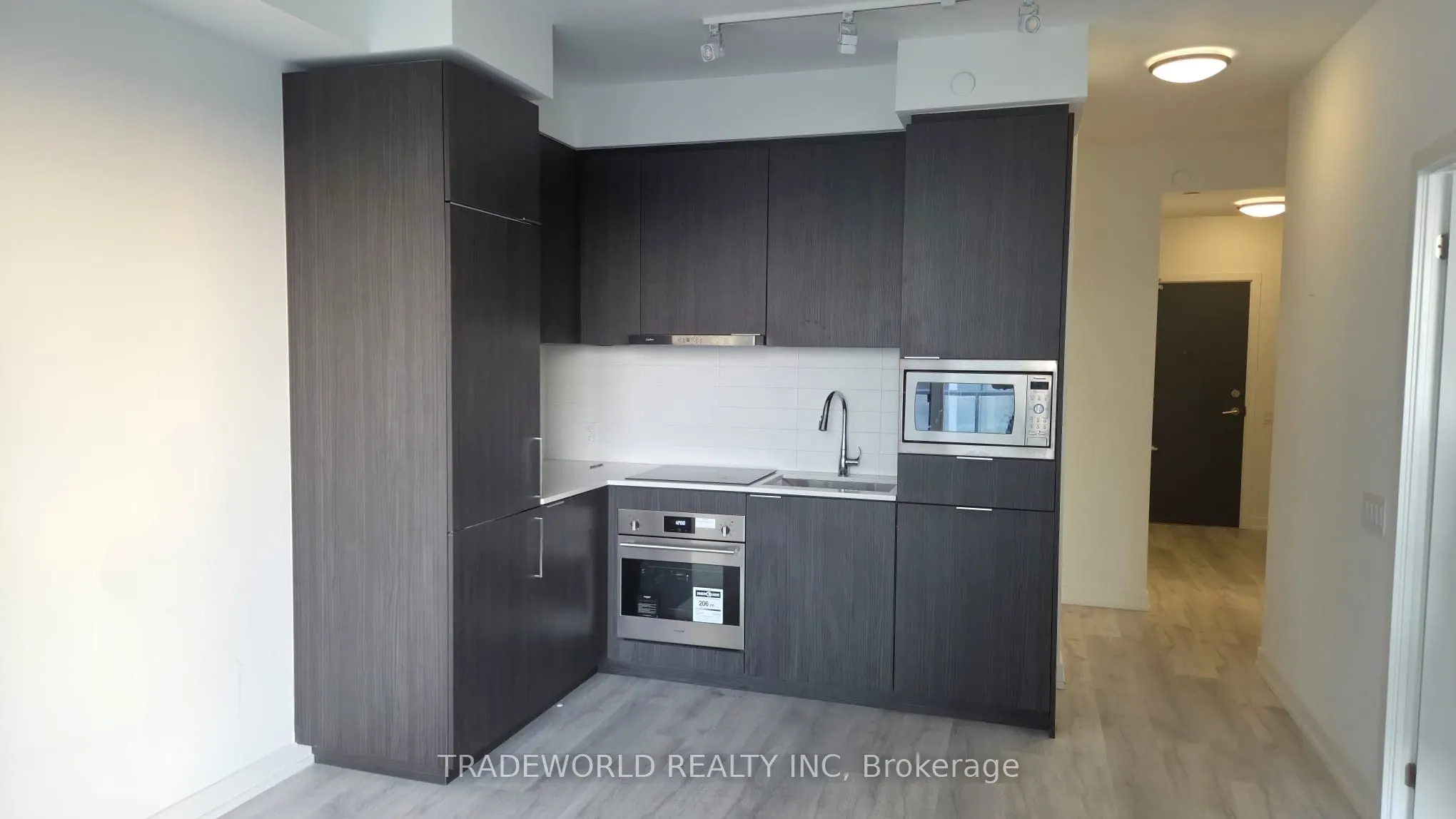 8 Olympic Garden Drive, #S1811