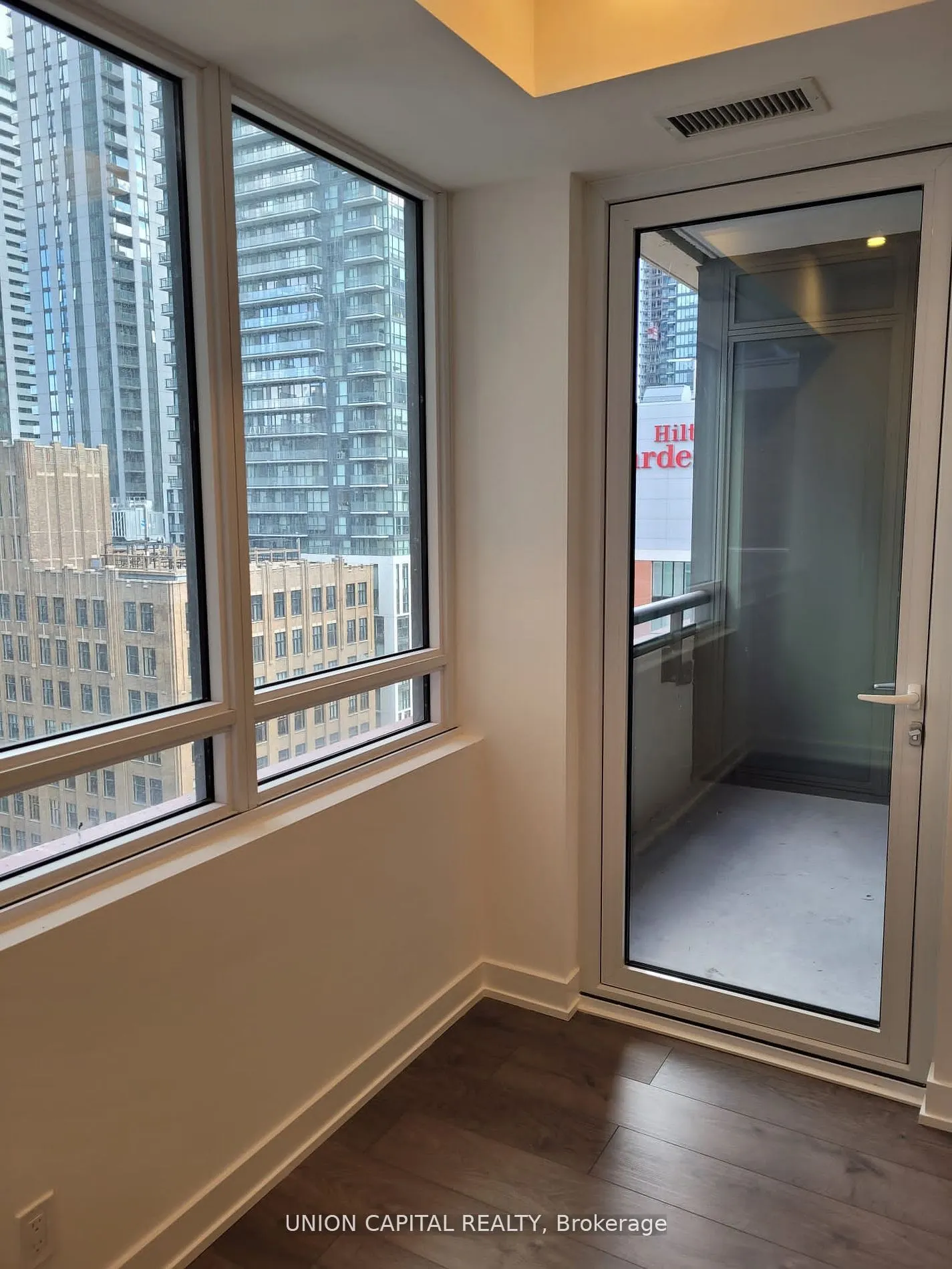 108 Peter Street, #1511