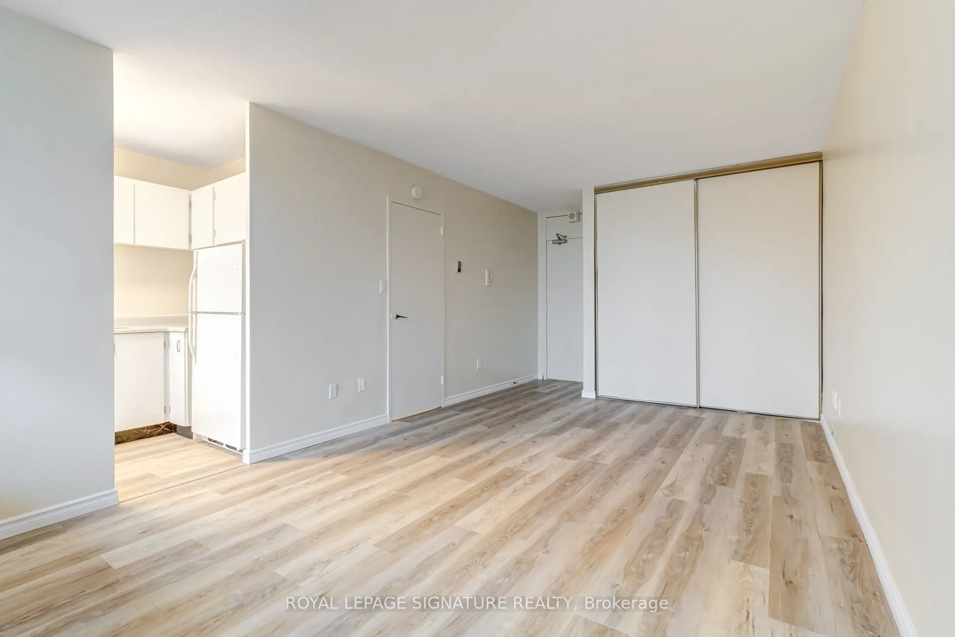 40 Homewood Avenue, #1011