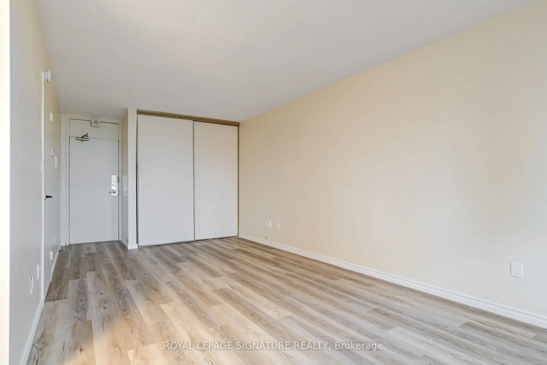 40 Homewood Avenue, #1011