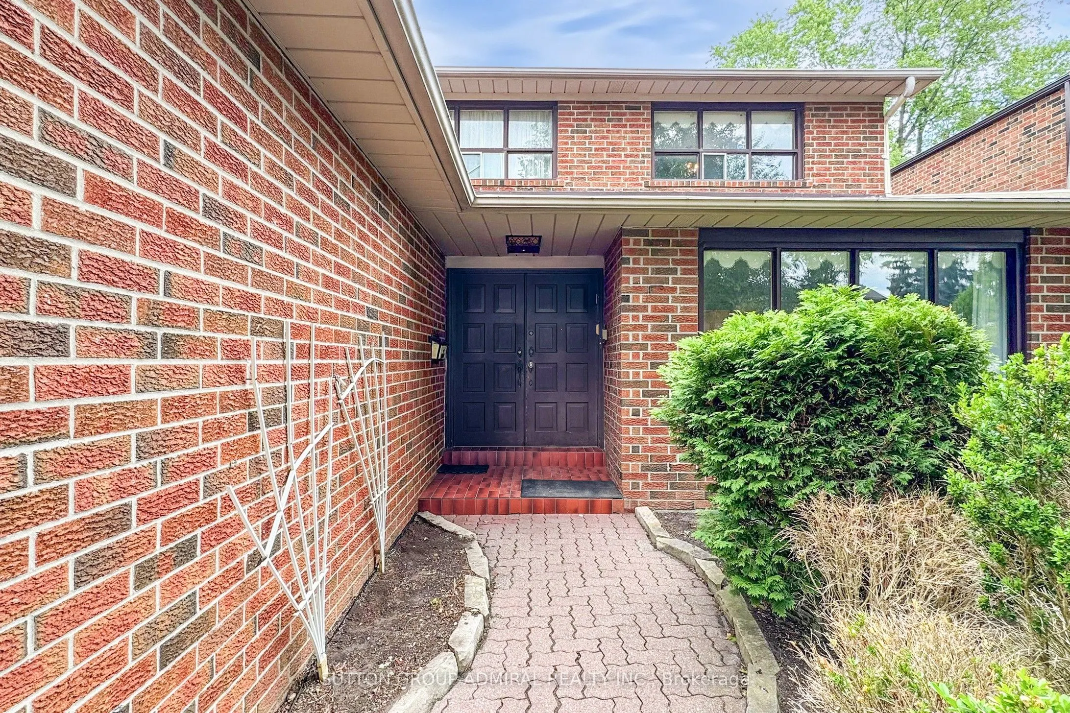 35 Nevada Avenue