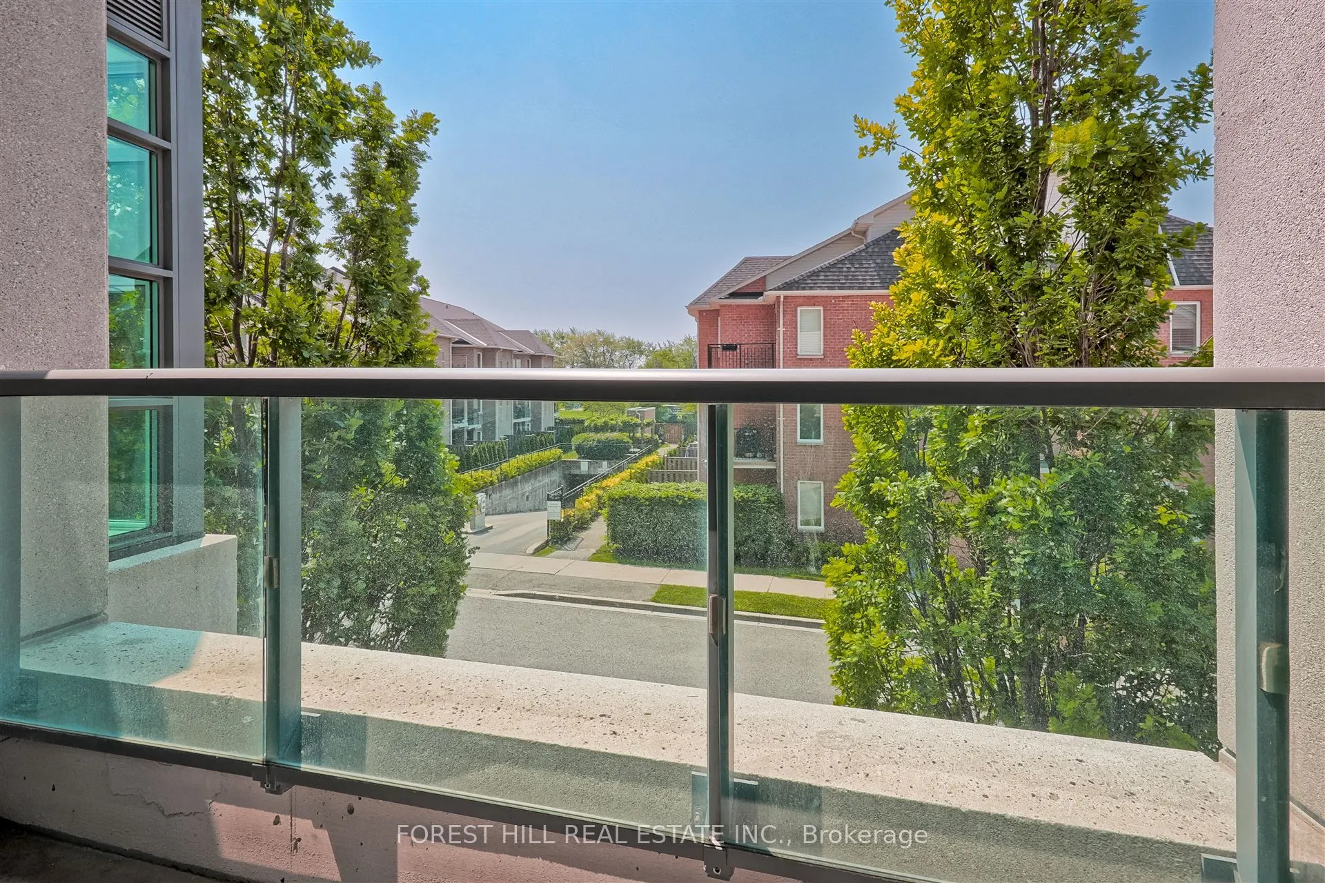 35 Brian Peck Crescent, #TH 120