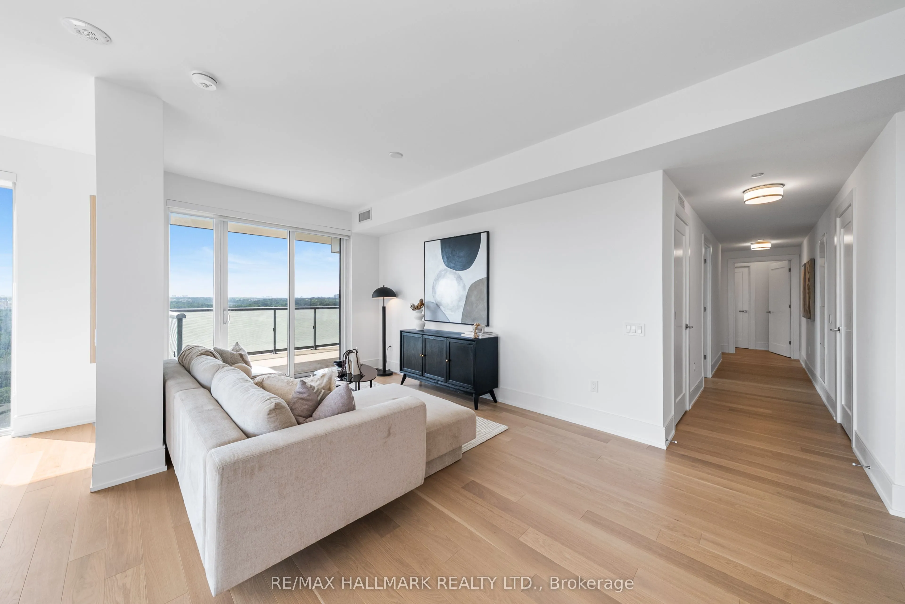 10 Inn On The Park Drive, #1710