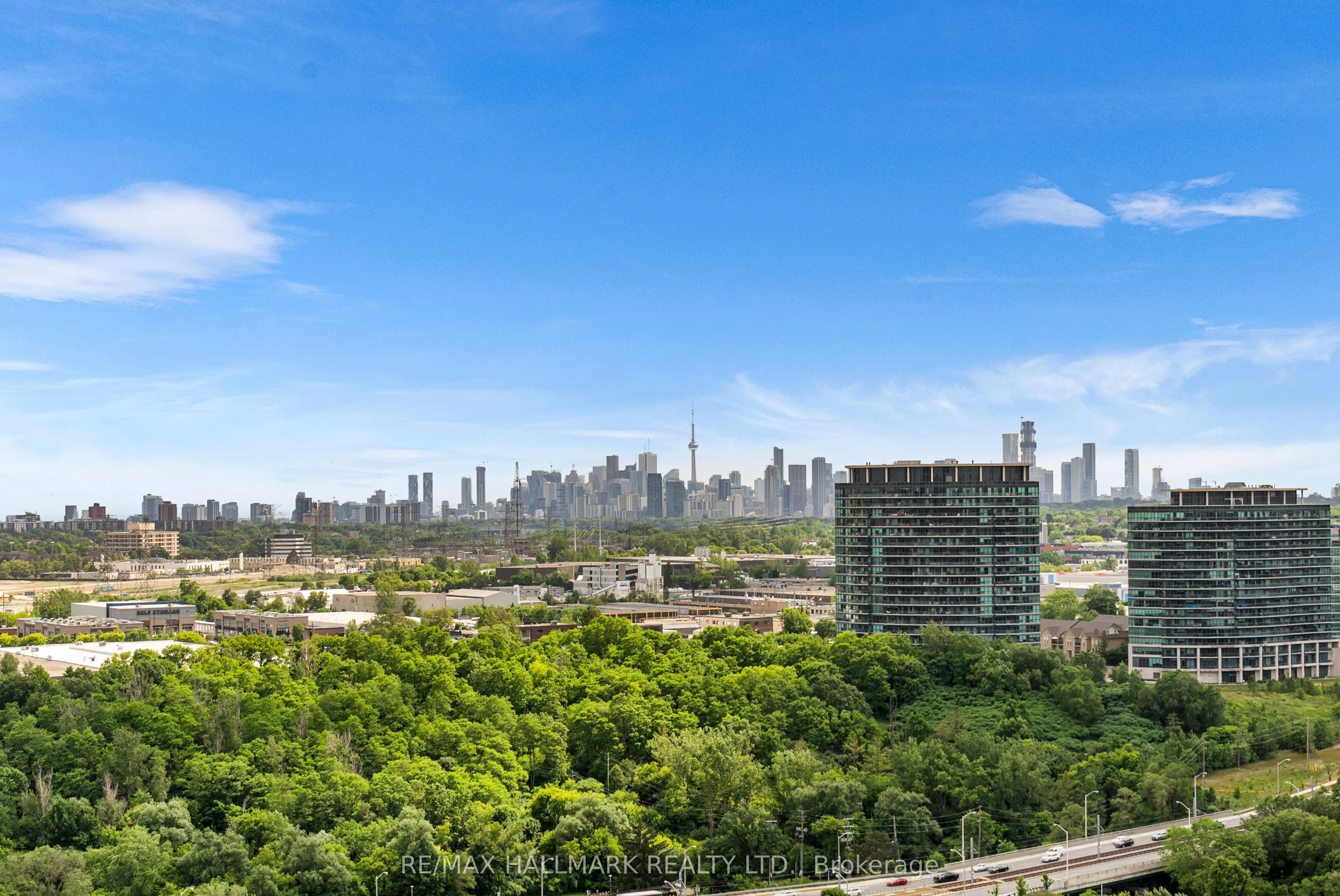 10 Inn On The Park Drive, #1710