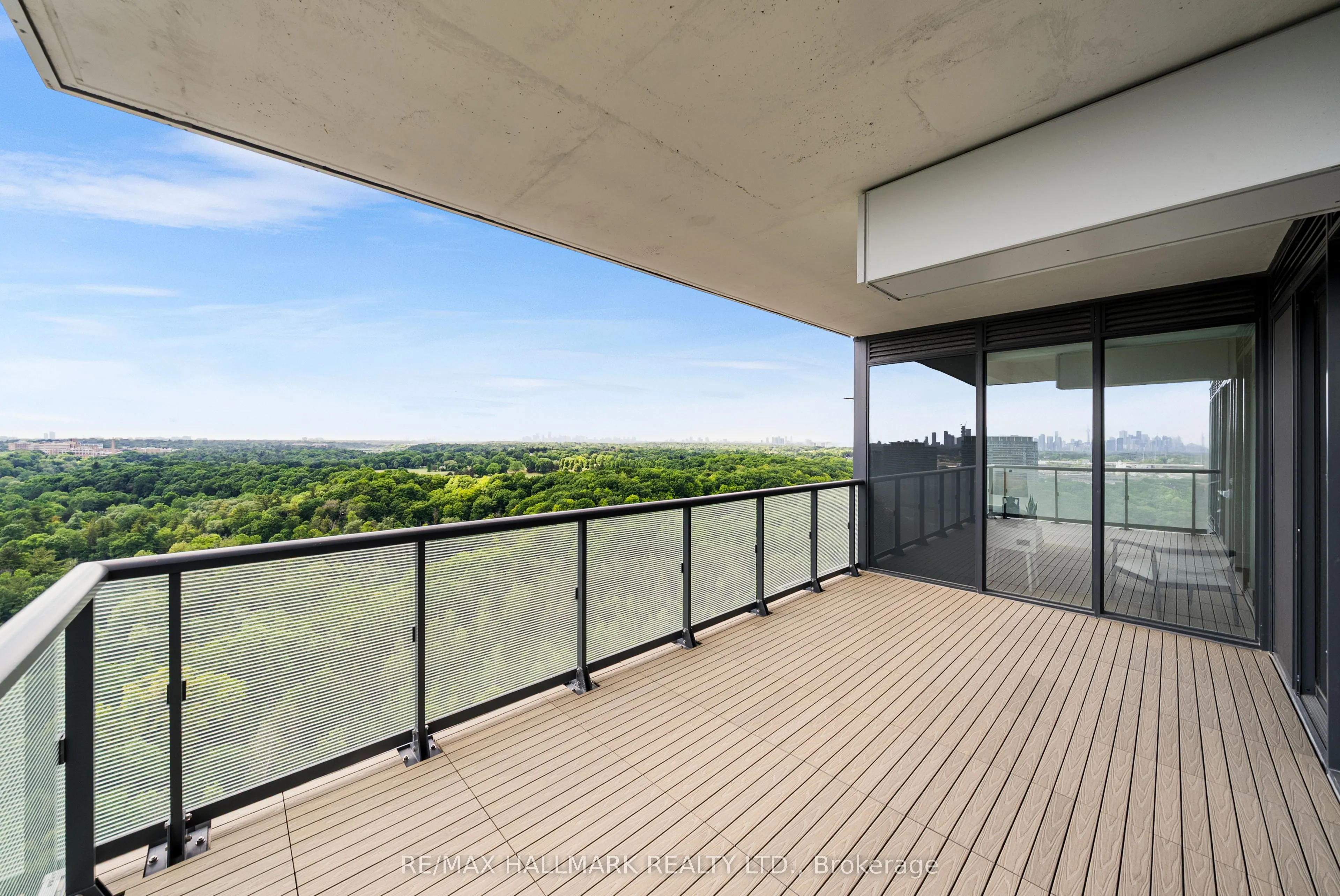 10 Inn On The Park Drive, #1710