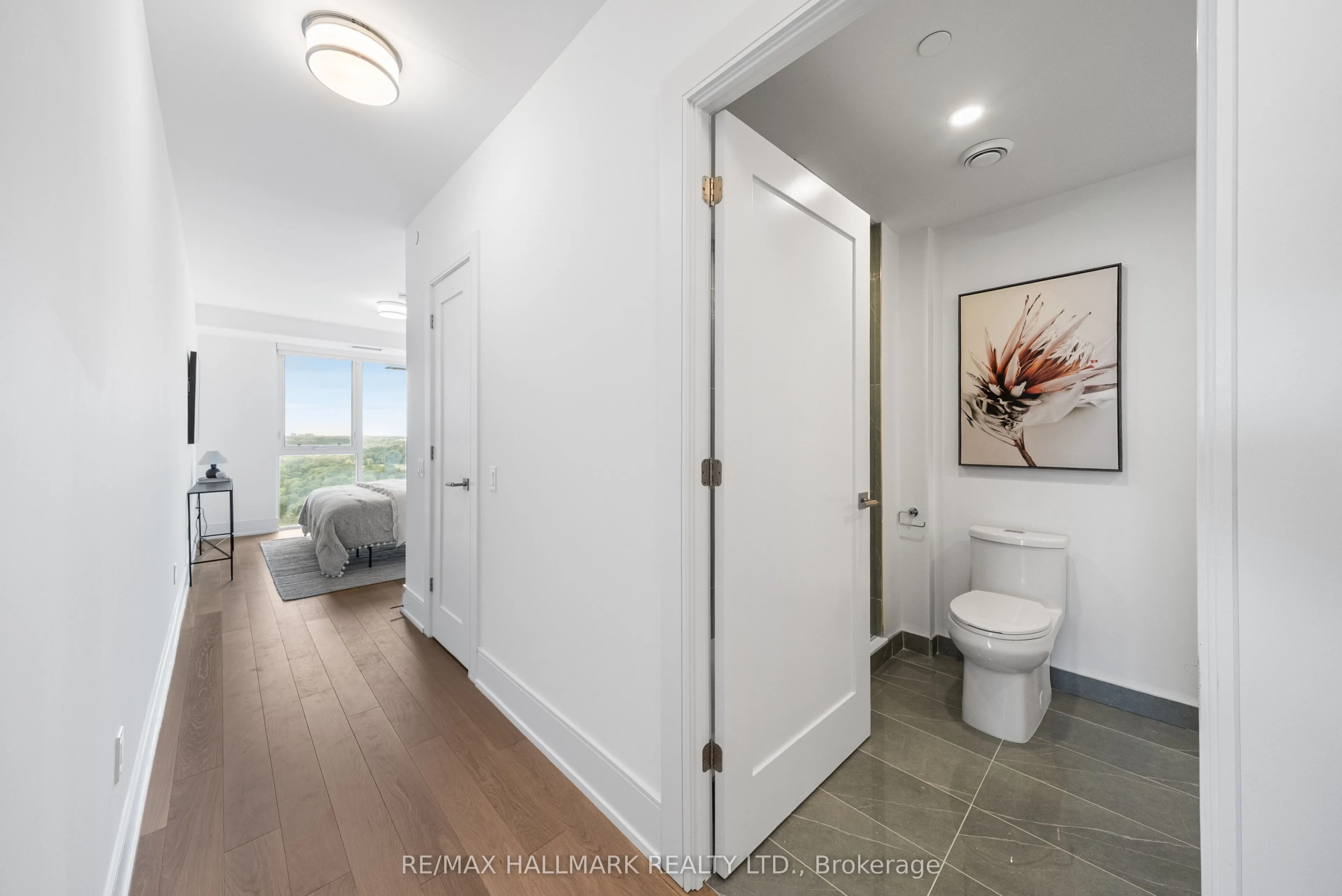 10 Inn On The Park Drive, #1710