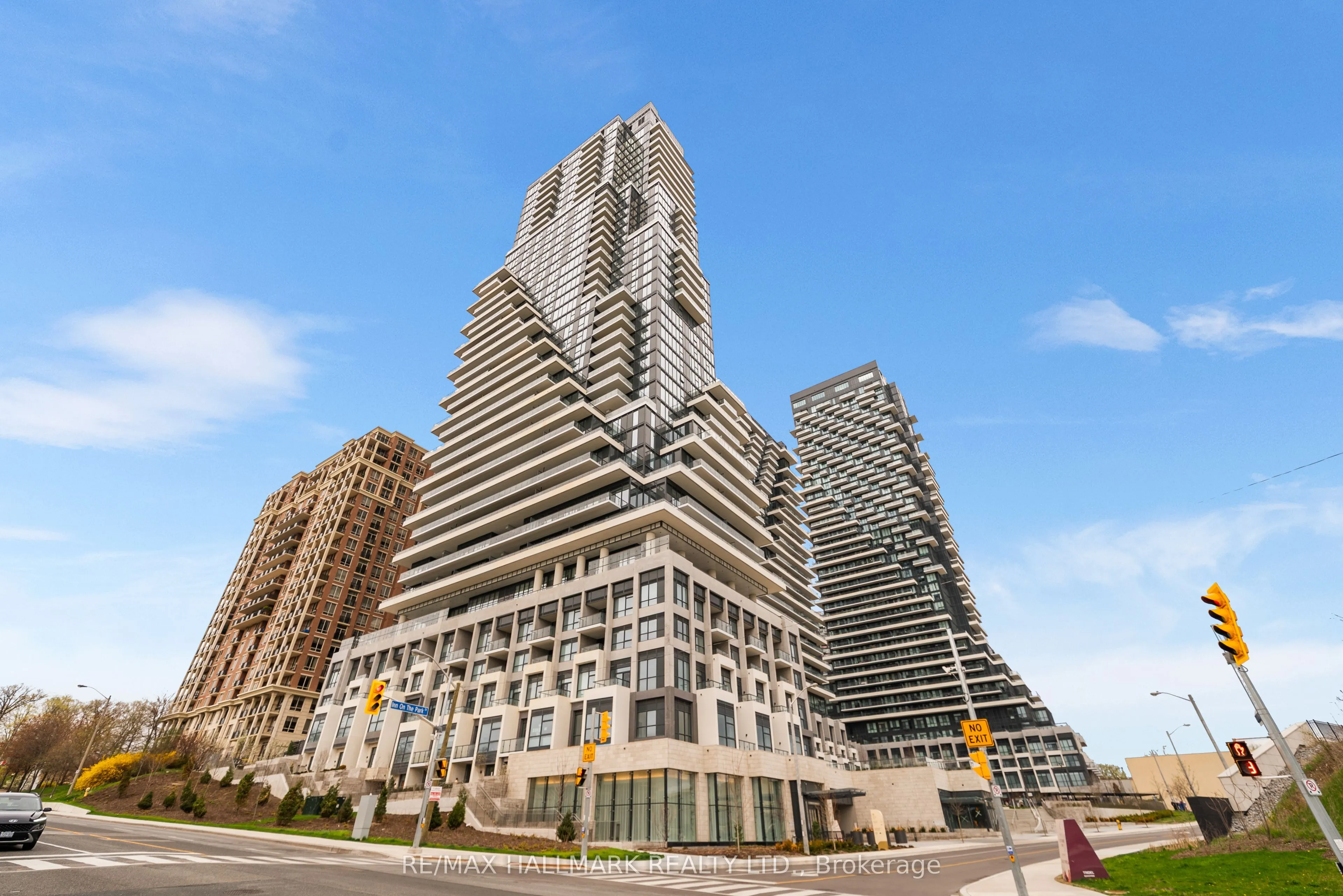 10 Inn On The Park Drive, #1710
