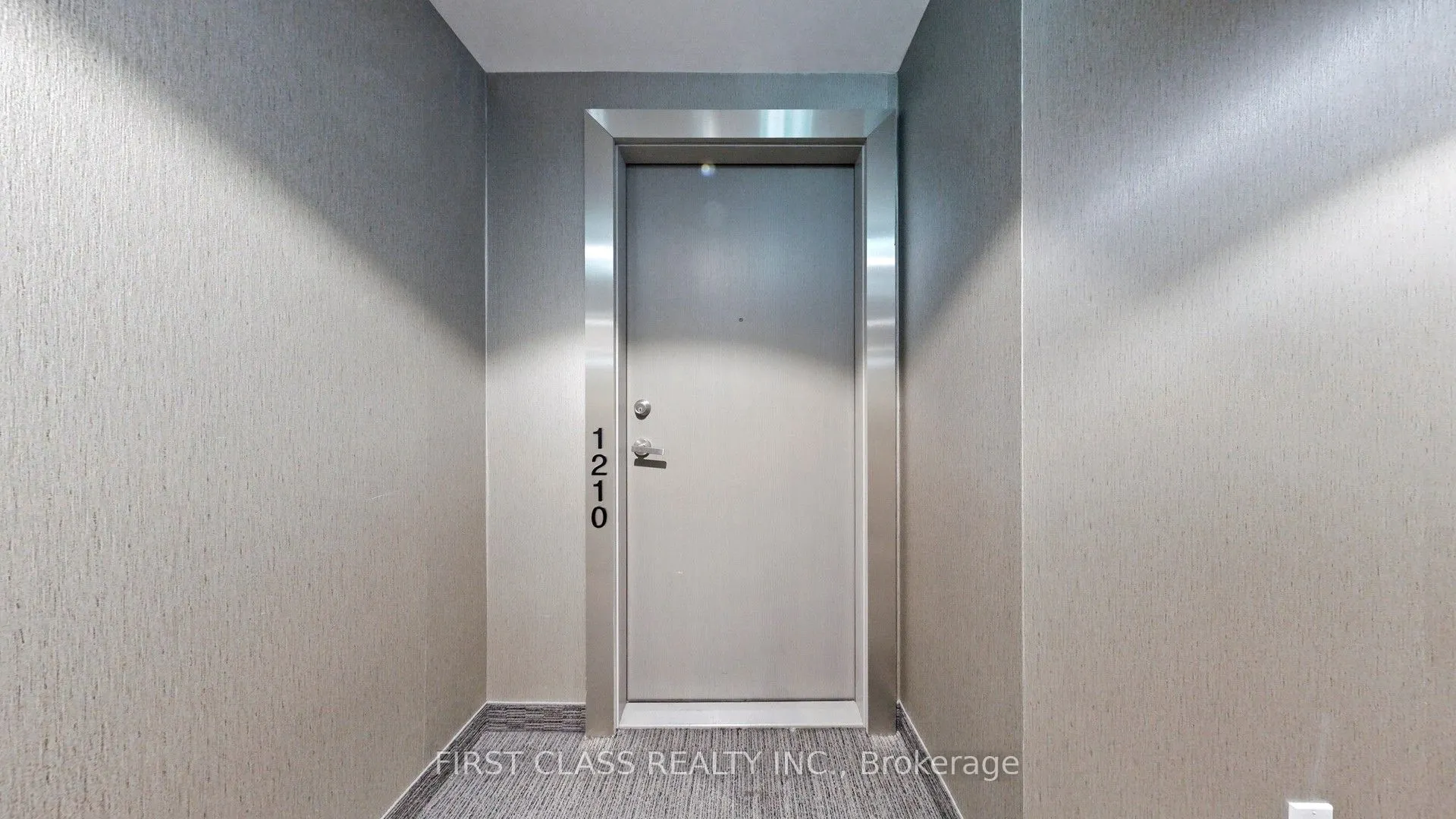 100 Harbour Street, #1210
