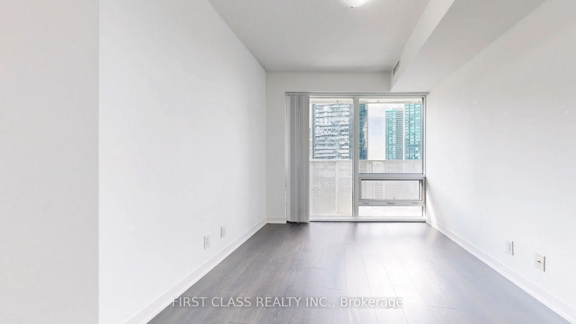 100 Harbour Street, #1210