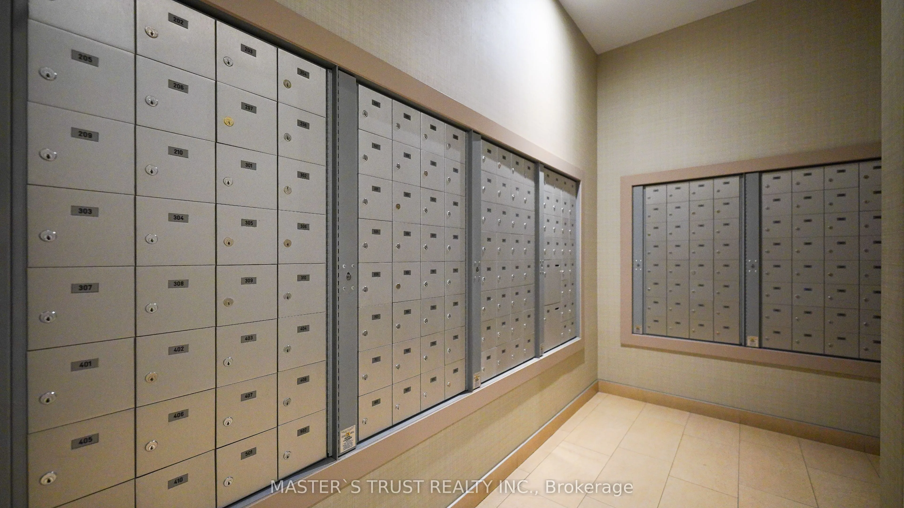 5740 Yonge Street, #501