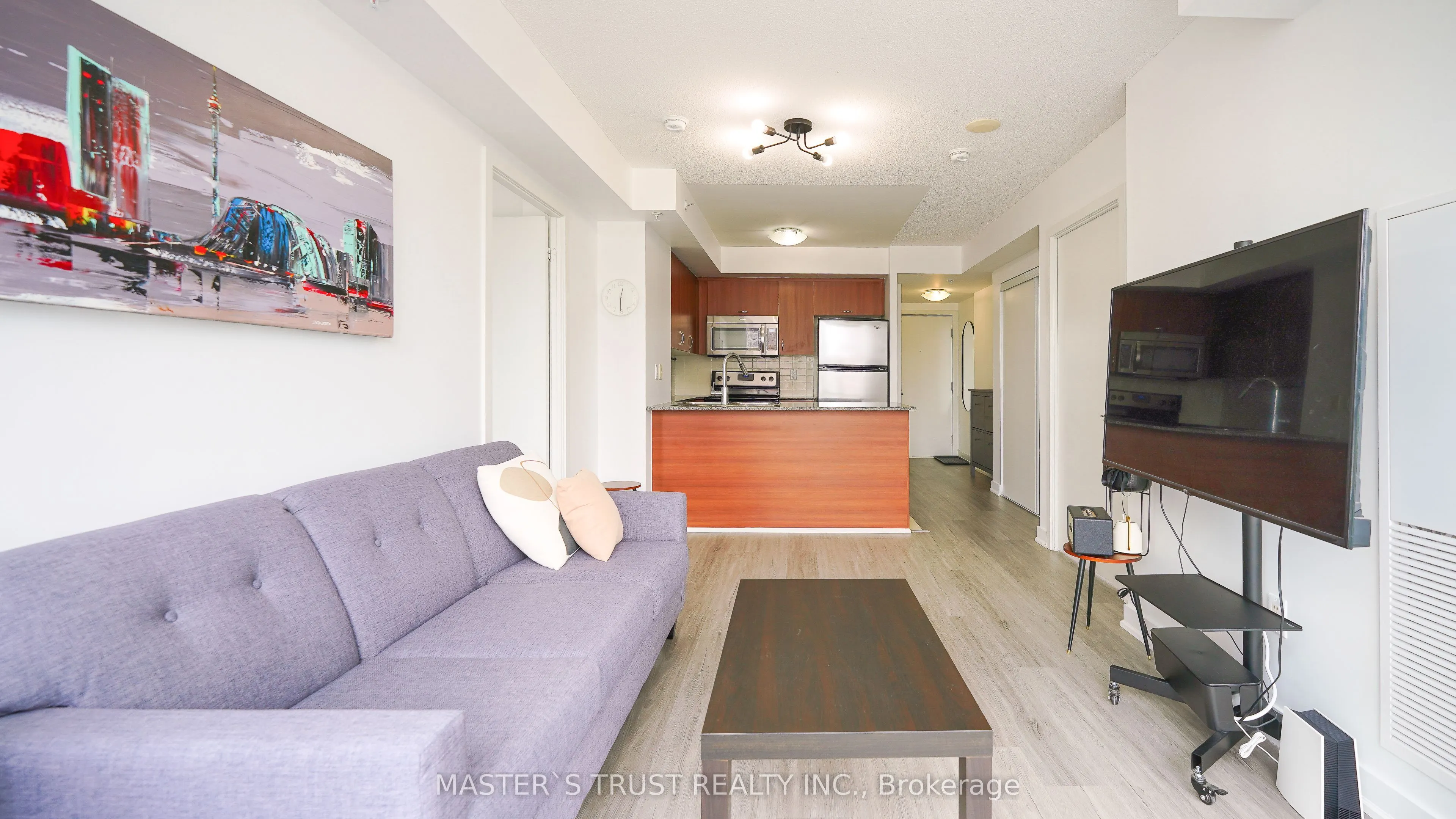 5740 Yonge Street, #501