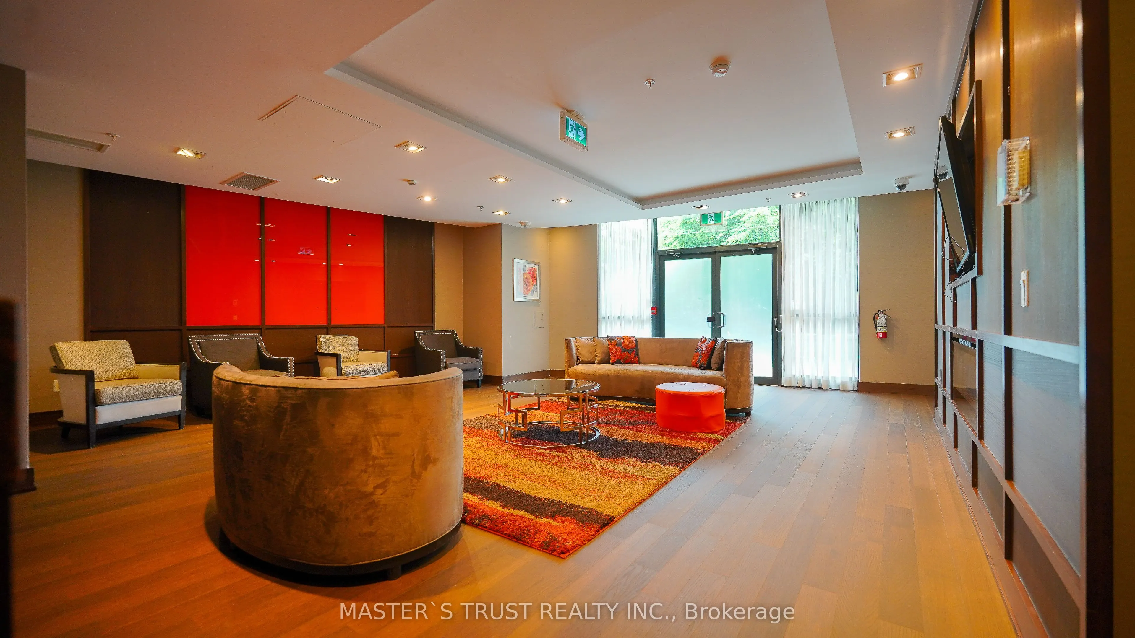 5740 Yonge Street, #501