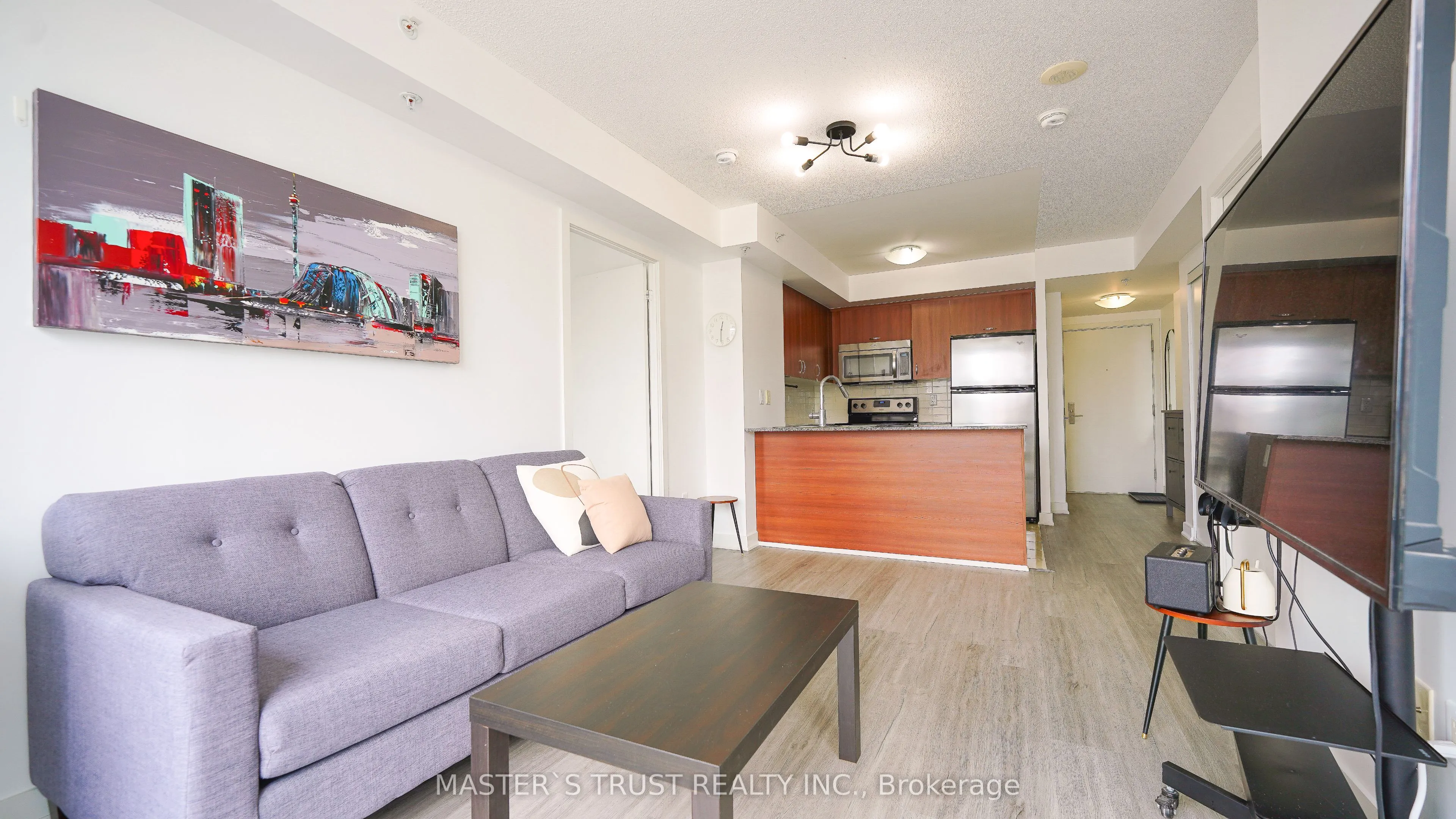 5740 Yonge Street, #501