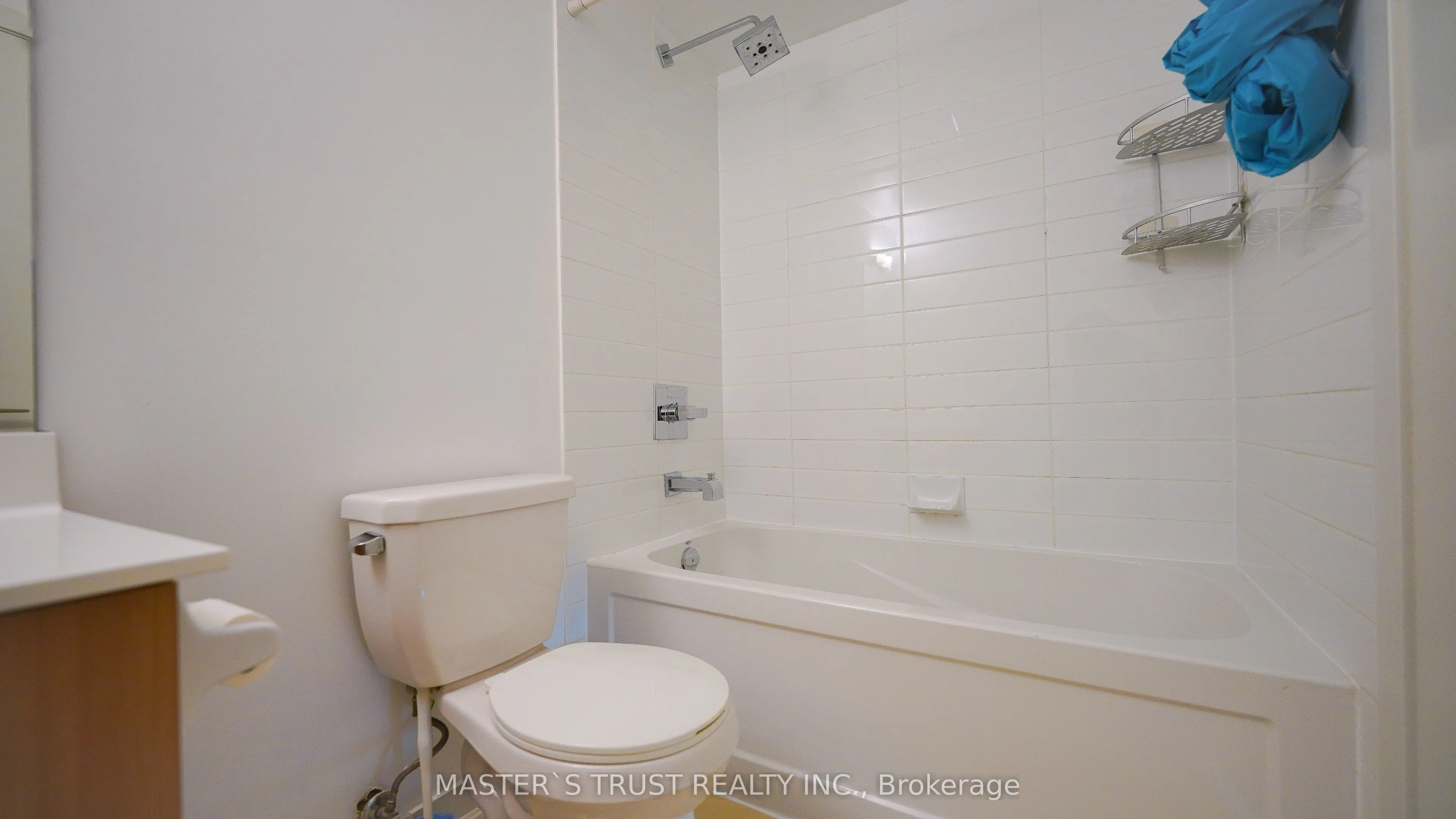 5740 Yonge Street, #501