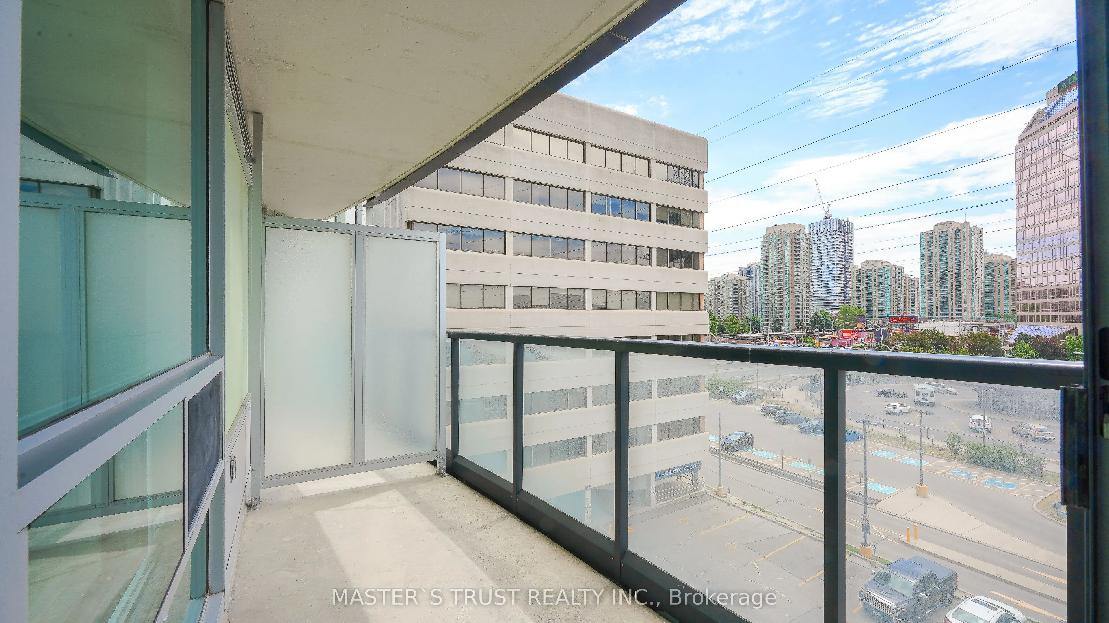 5740 Yonge Street, #501