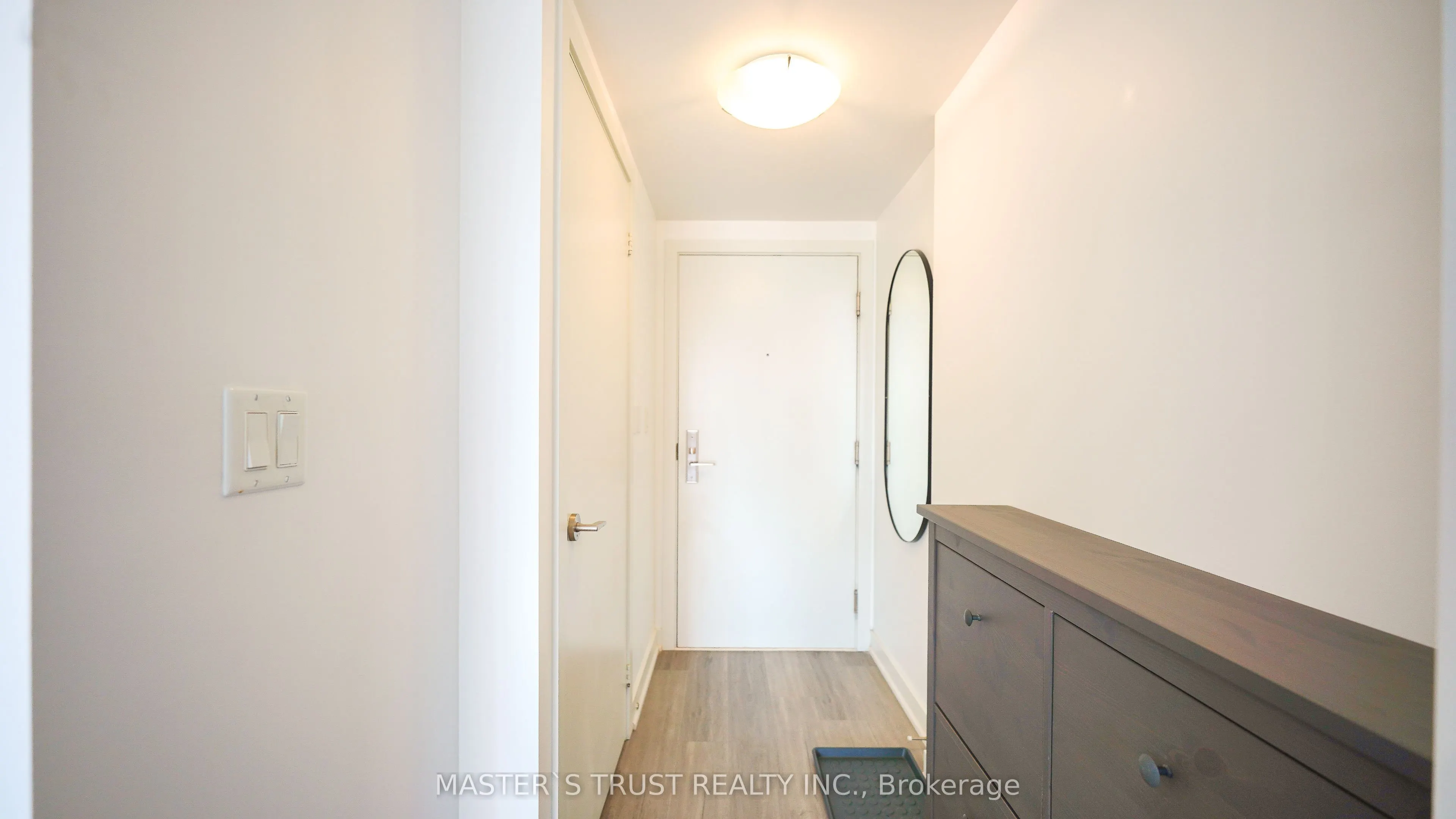 5740 Yonge Street, #501