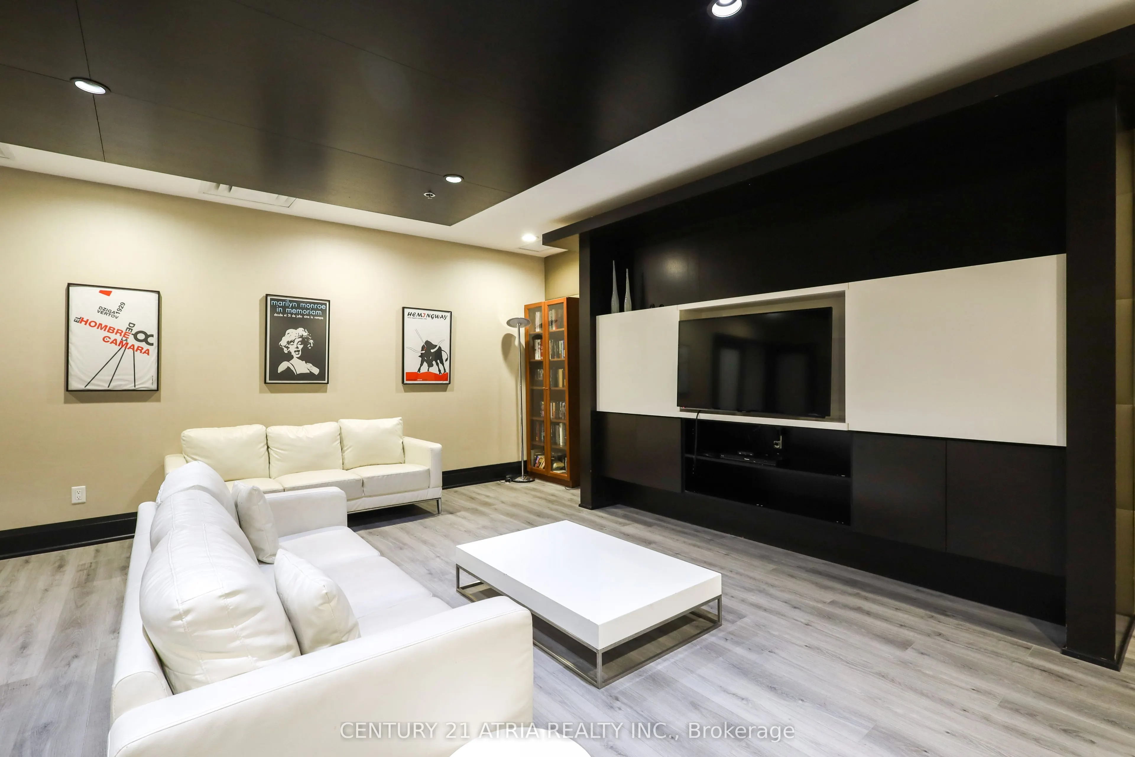 120 Dallimore Circle, #513