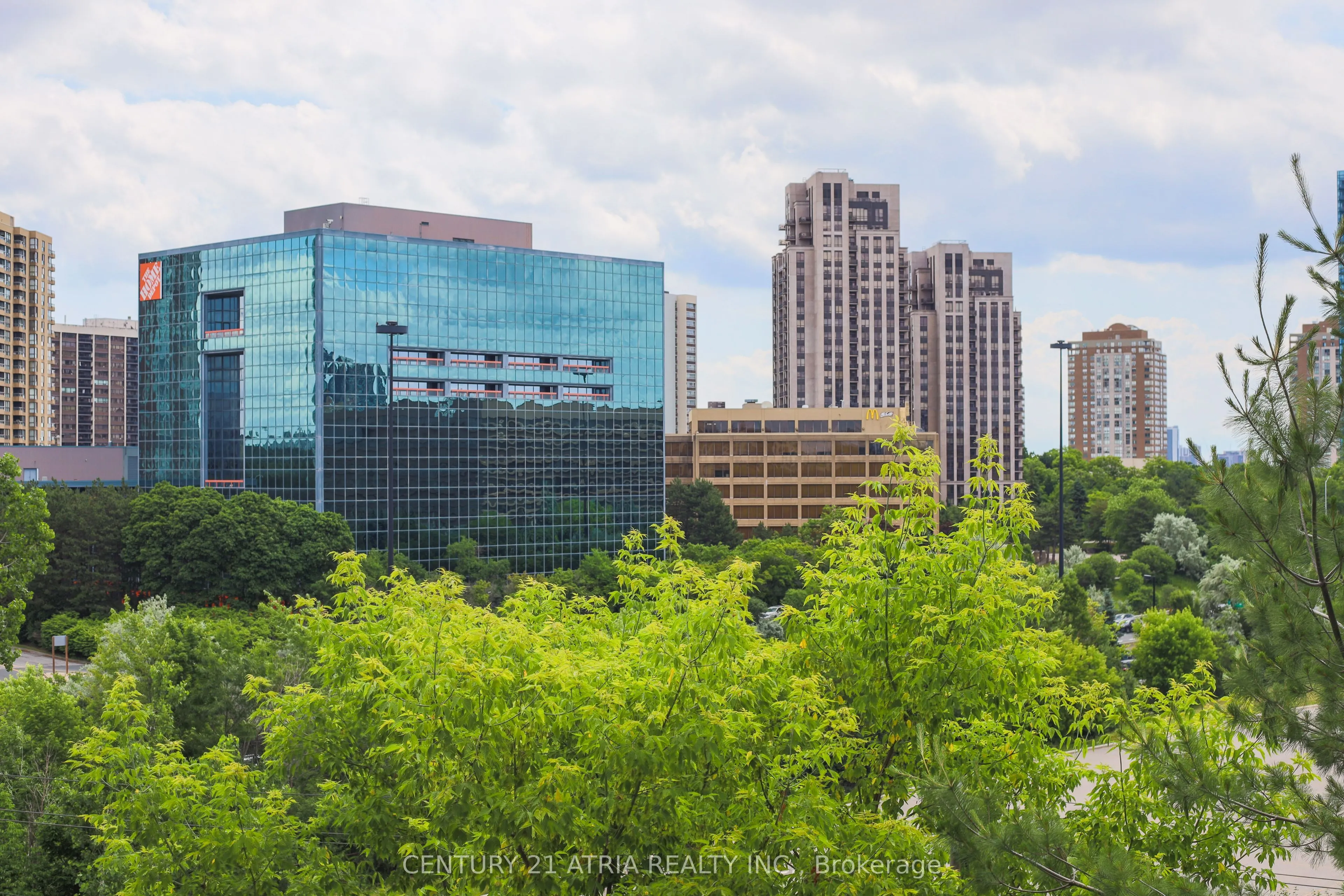 120 Dallimore Circle, #513