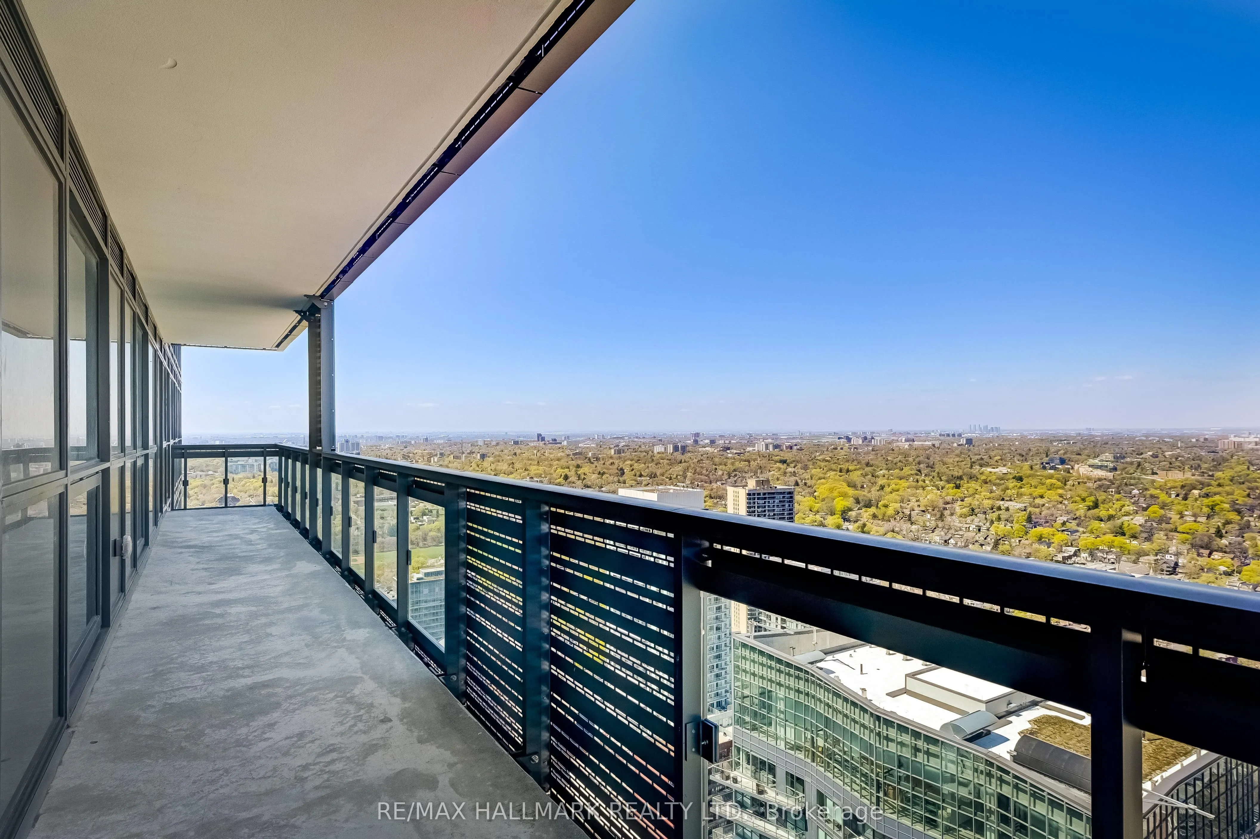 39 Roehampton Avenue, #4209