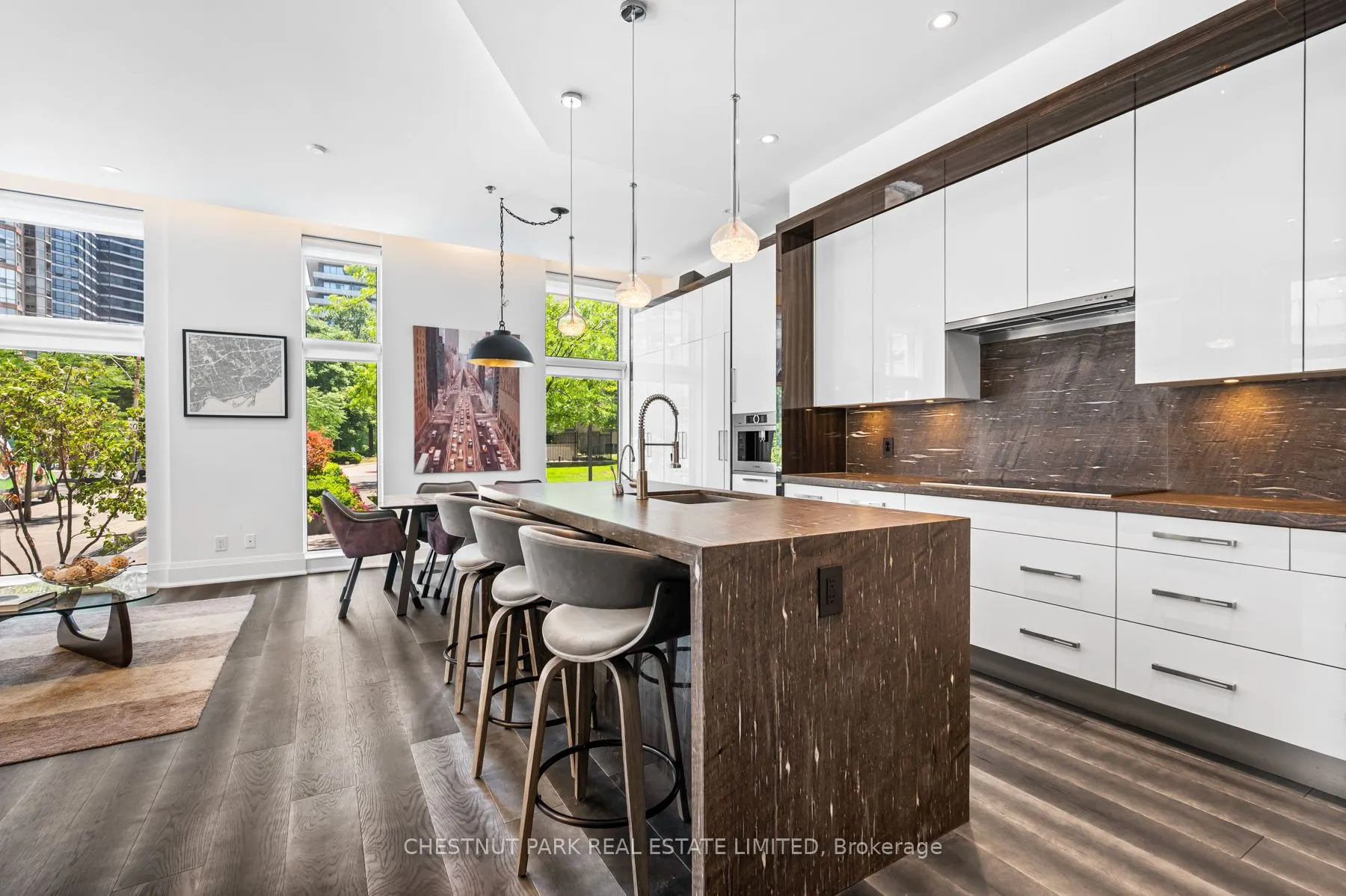 1074 Bay Street, #11