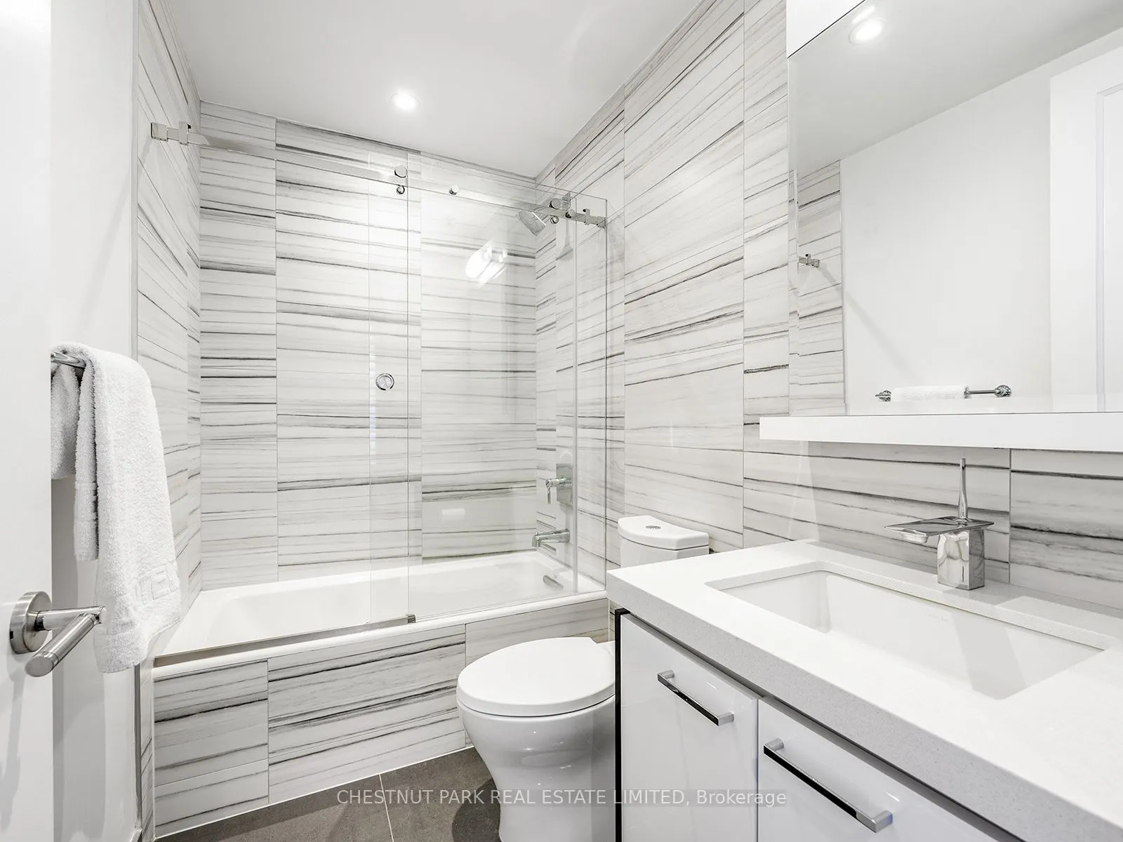 1074 Bay Street, #11