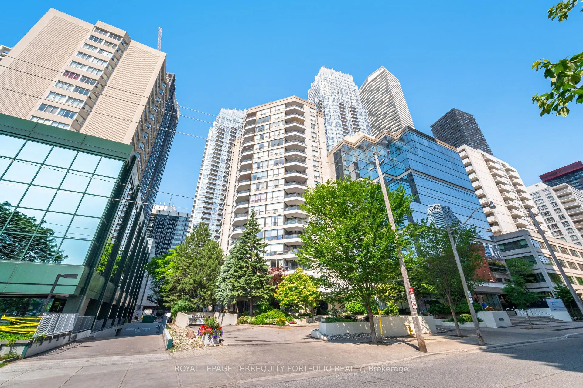 30 Holly Street, #206