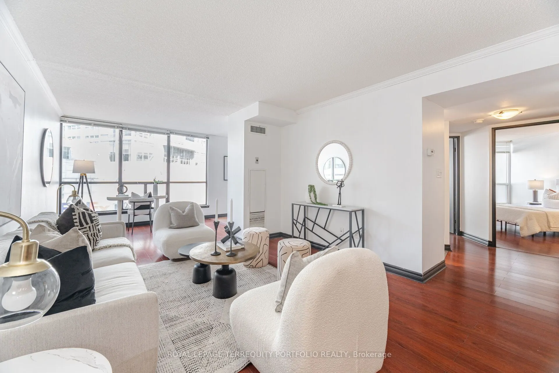 30 Holly Street, #206