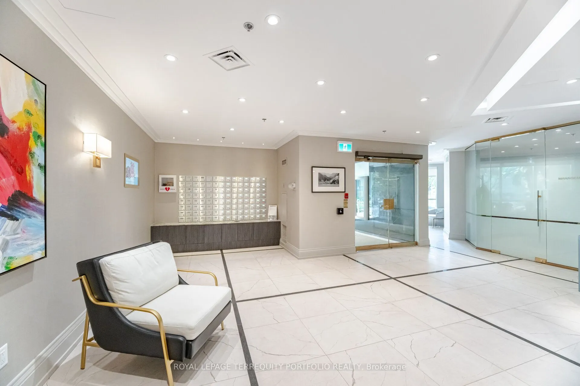 30 Holly Street, #206