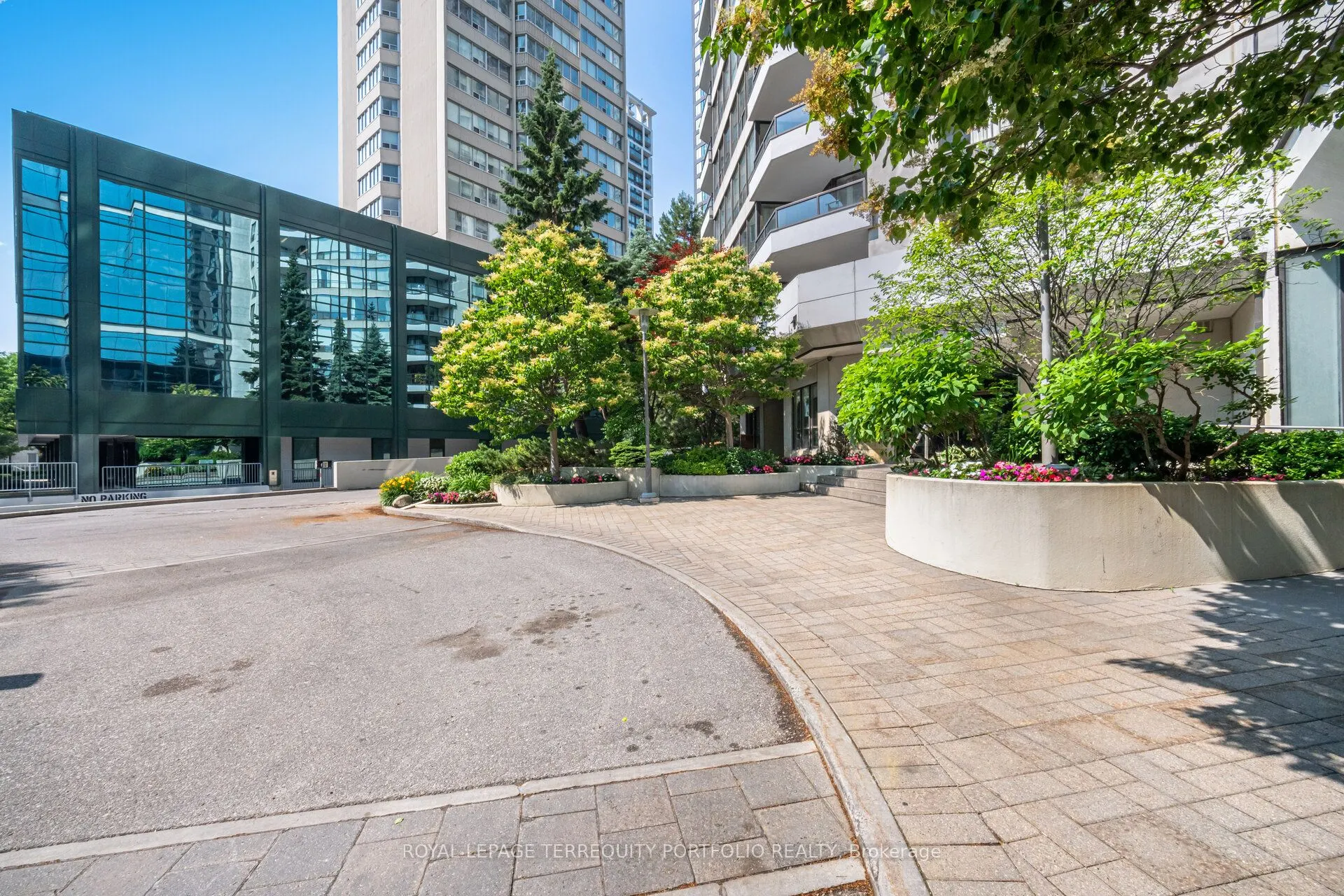30 Holly Street, #206