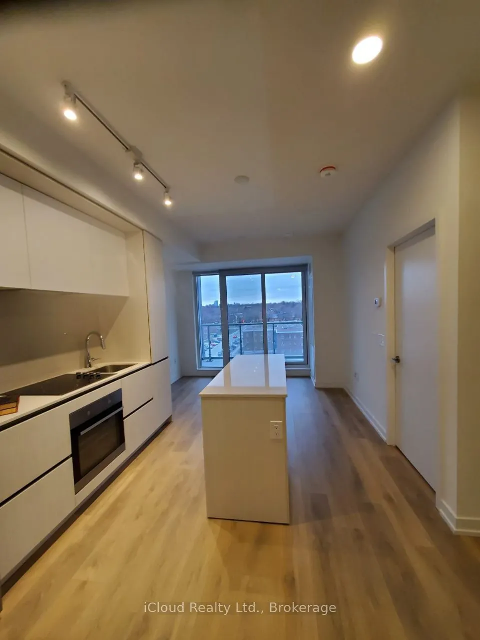 225 Sumach Street, #610