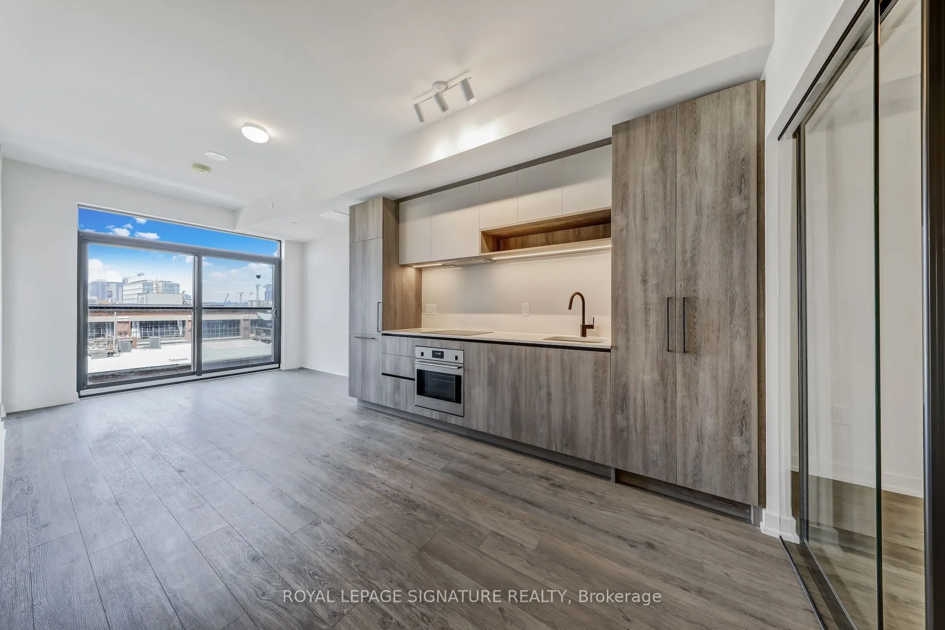 181 Sterling Road, #410