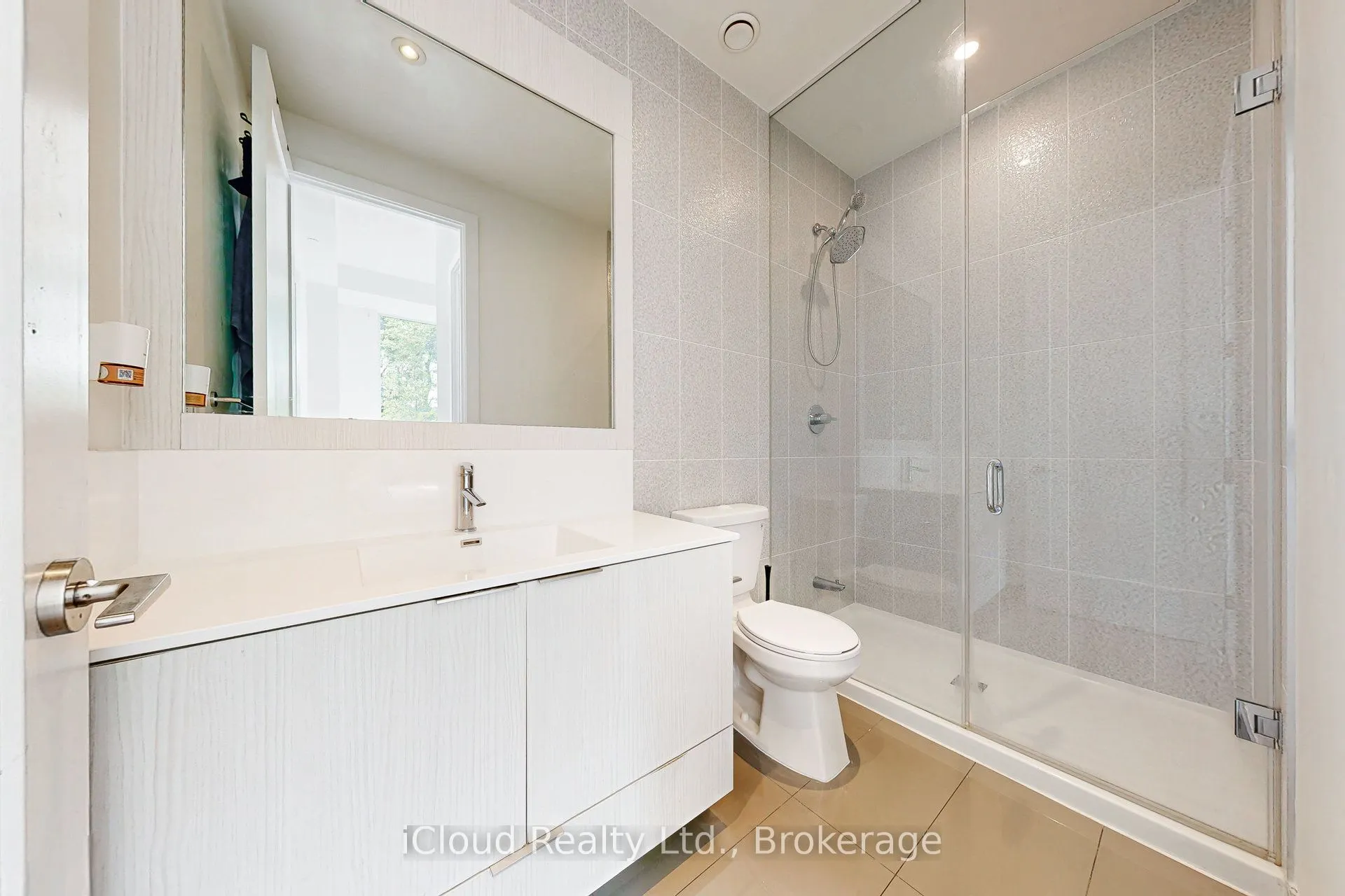 25 Adra Grado Way, #243